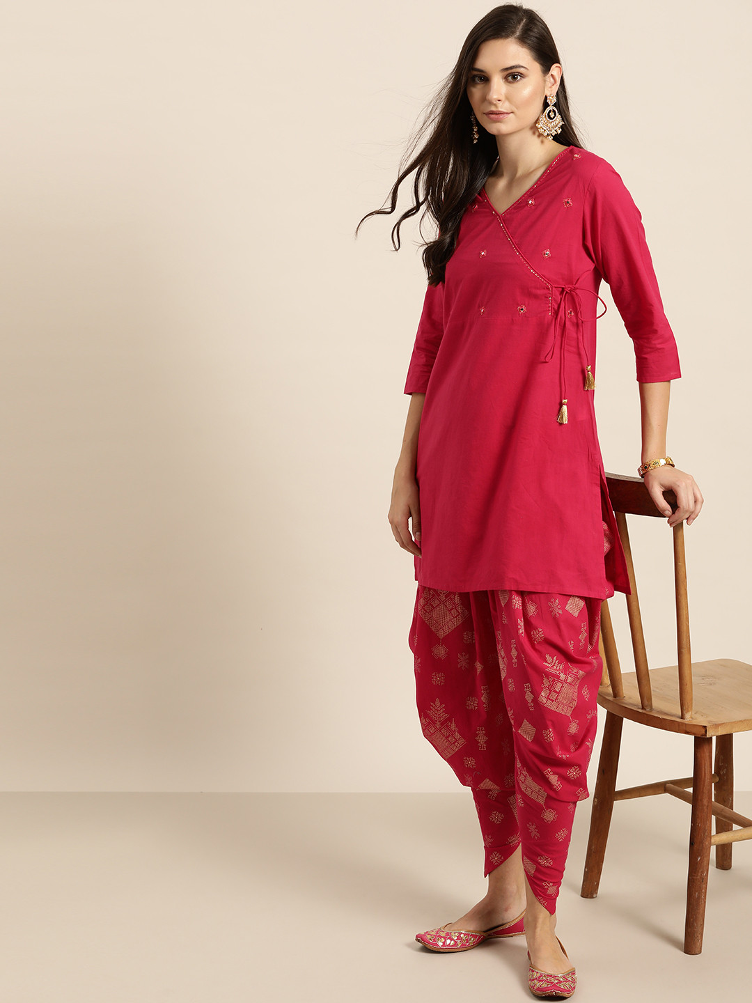 Sangria Women Fuchsia Pink & Golden Pure Cotton Solid Kurta with Printed Dhoti Pant