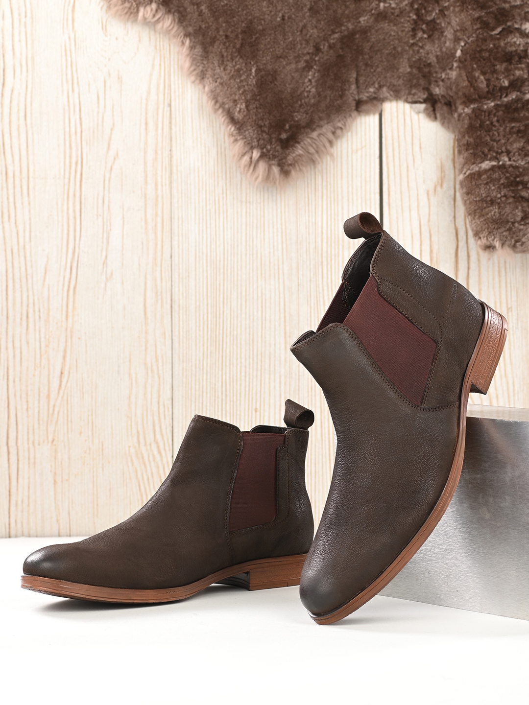 Coffee brown 2025 chelsea boots