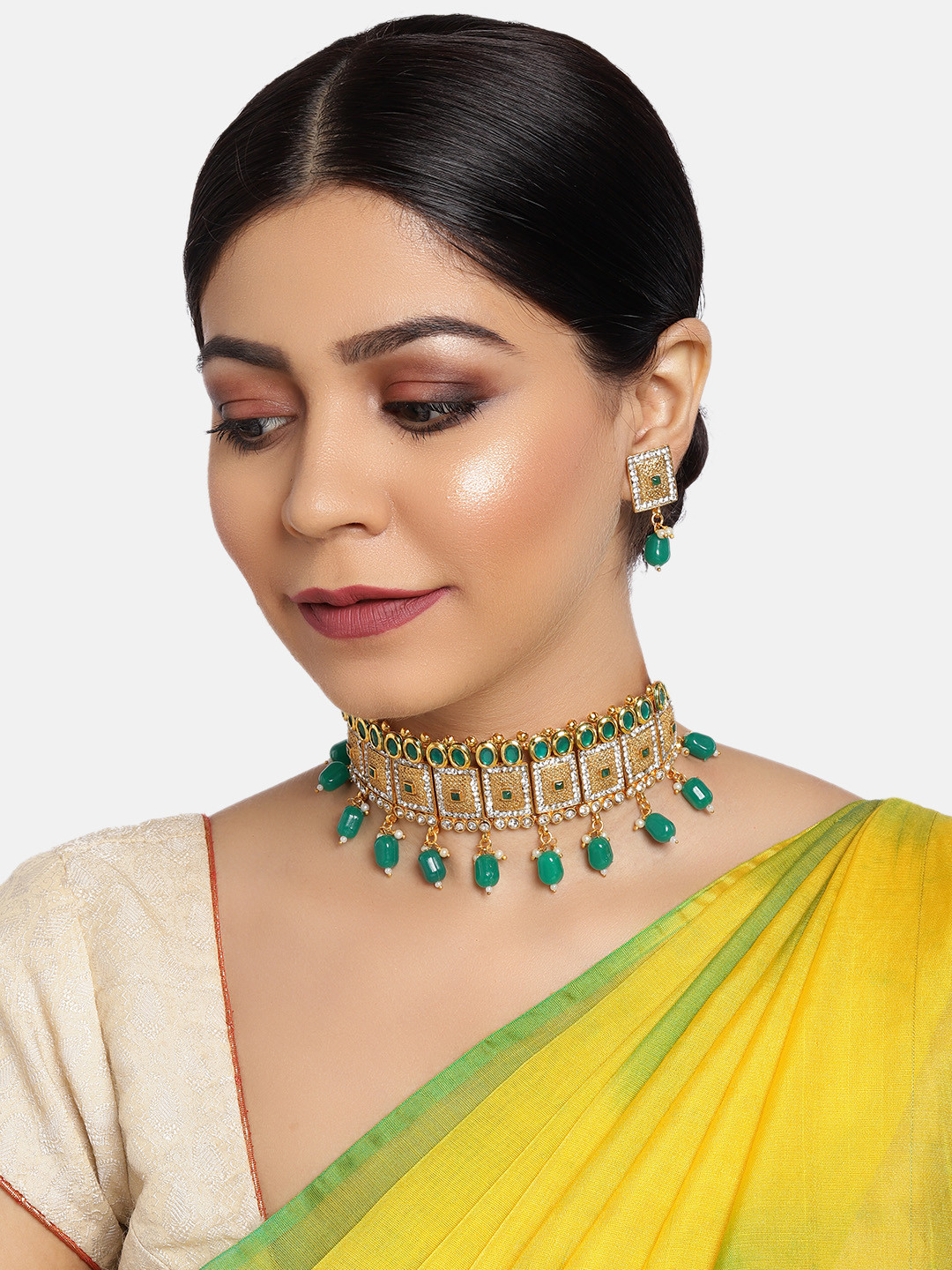 Zaveri Pearls Gold-Plated & Green Stones & Beads Studded Choker Jewellery Set