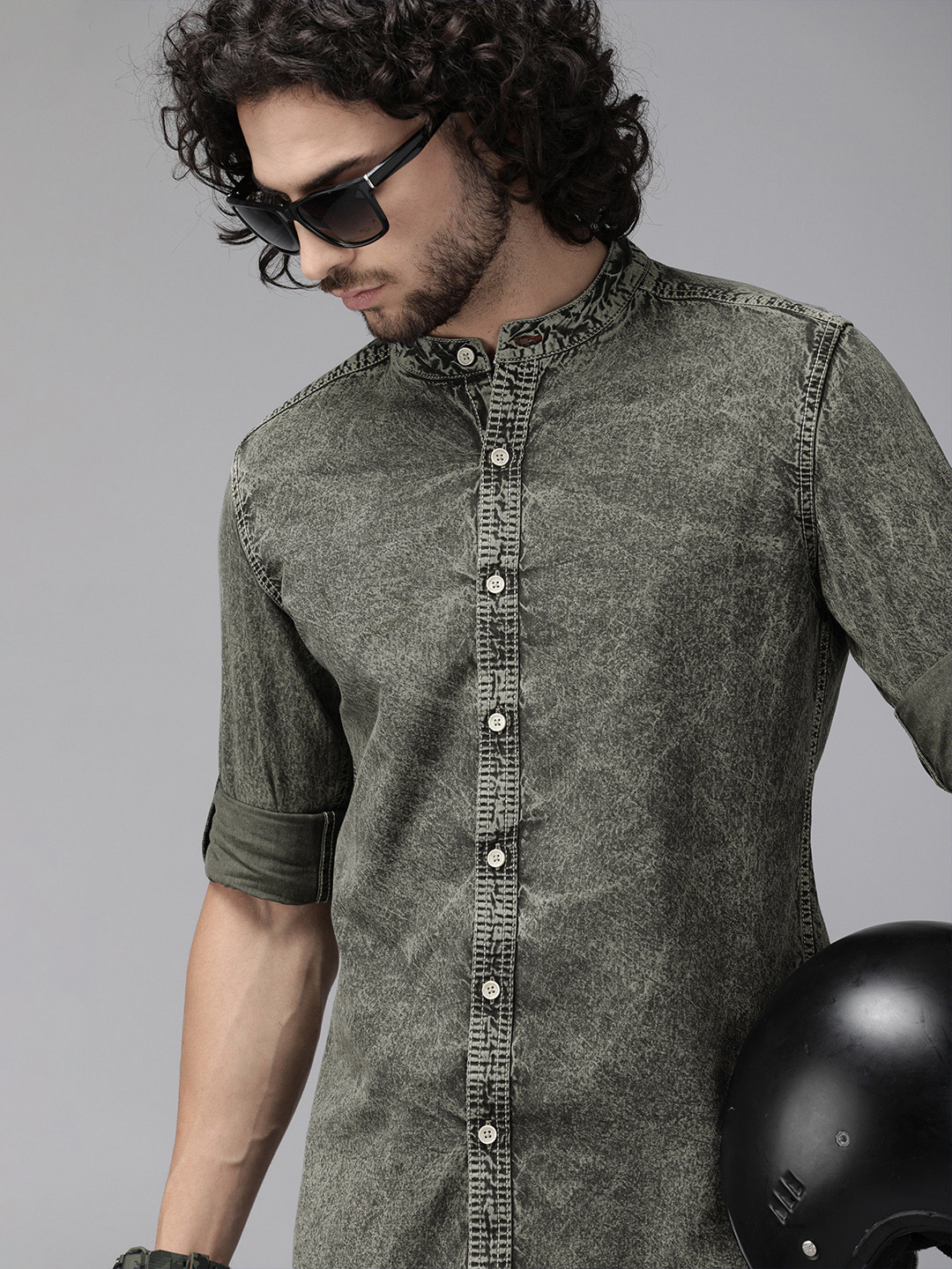 Roadster Men Black Regular Fit Faded Denim Casual Shirt