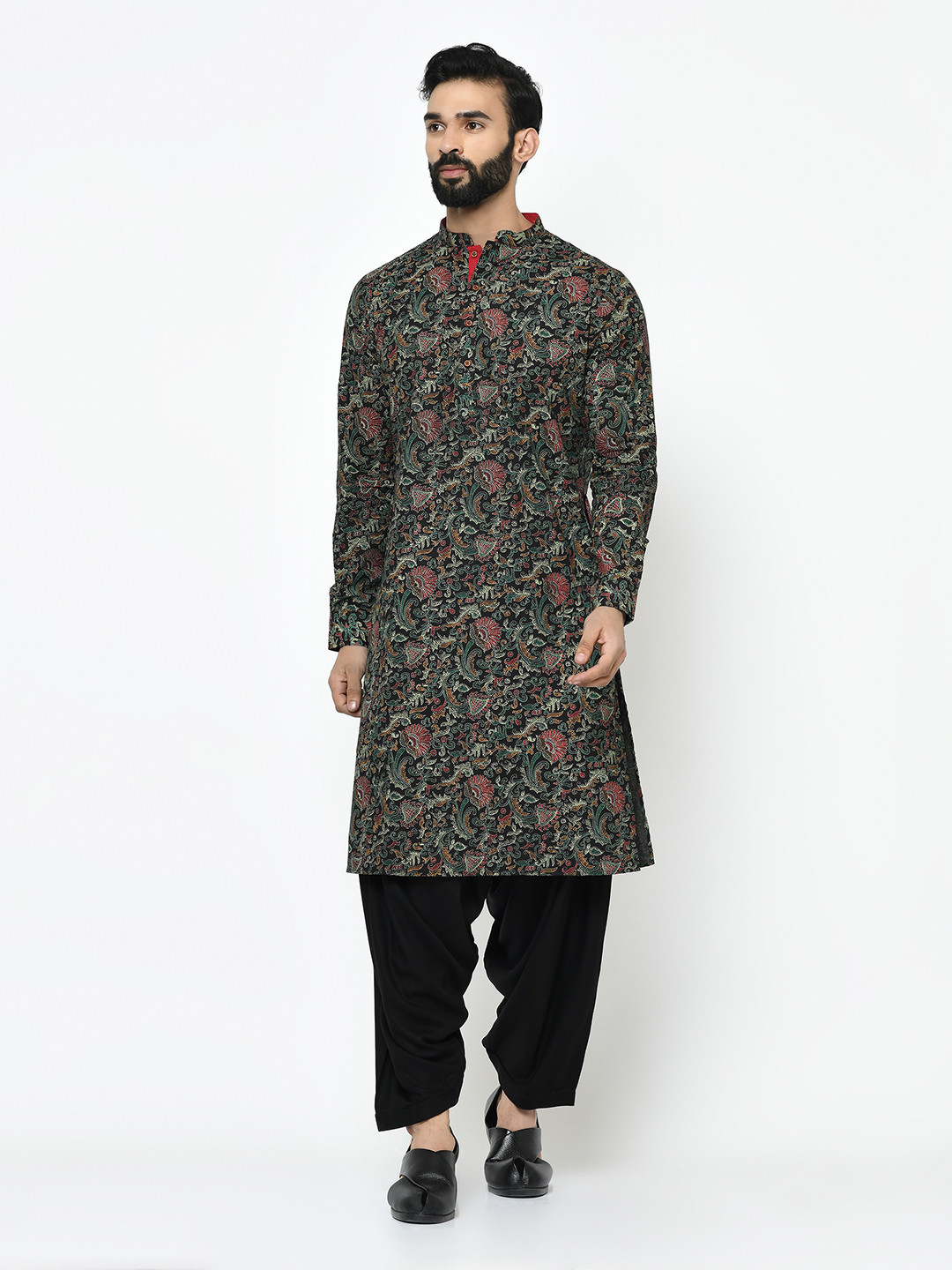KISAH Men Black & Red Printed Kurta with Pyjamas