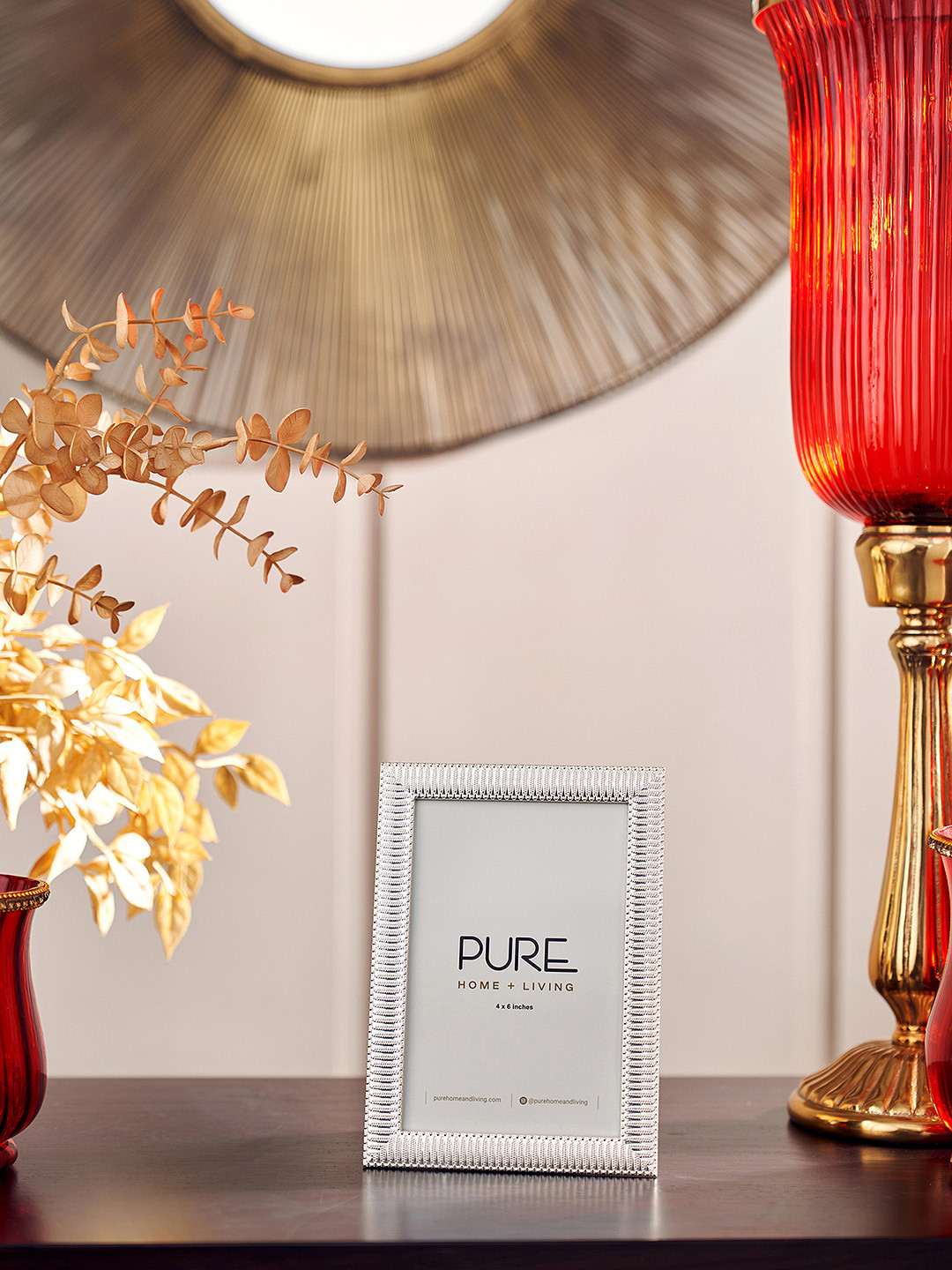 Pure Home and Living Silver Plated Ribbed Pattern Metal Photo Frame - Small