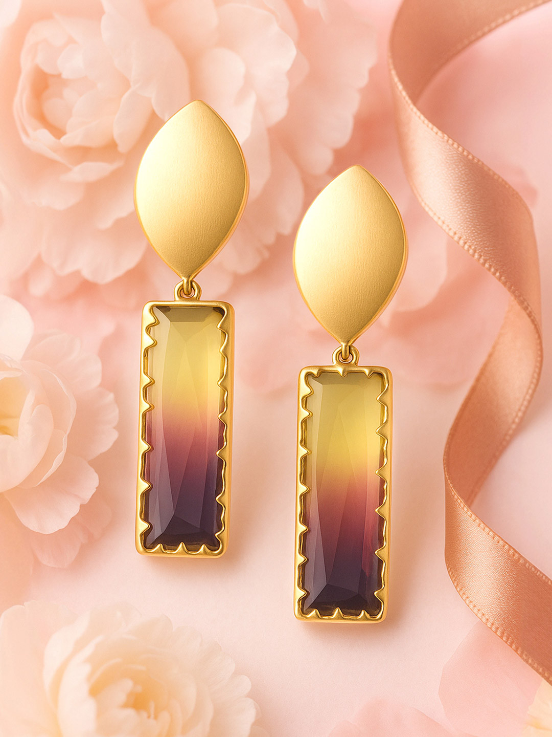 TOKYO TALKIES X rubans FASHION ACCESSORIES Gold-Toned & Green Geometric Drop Earrings