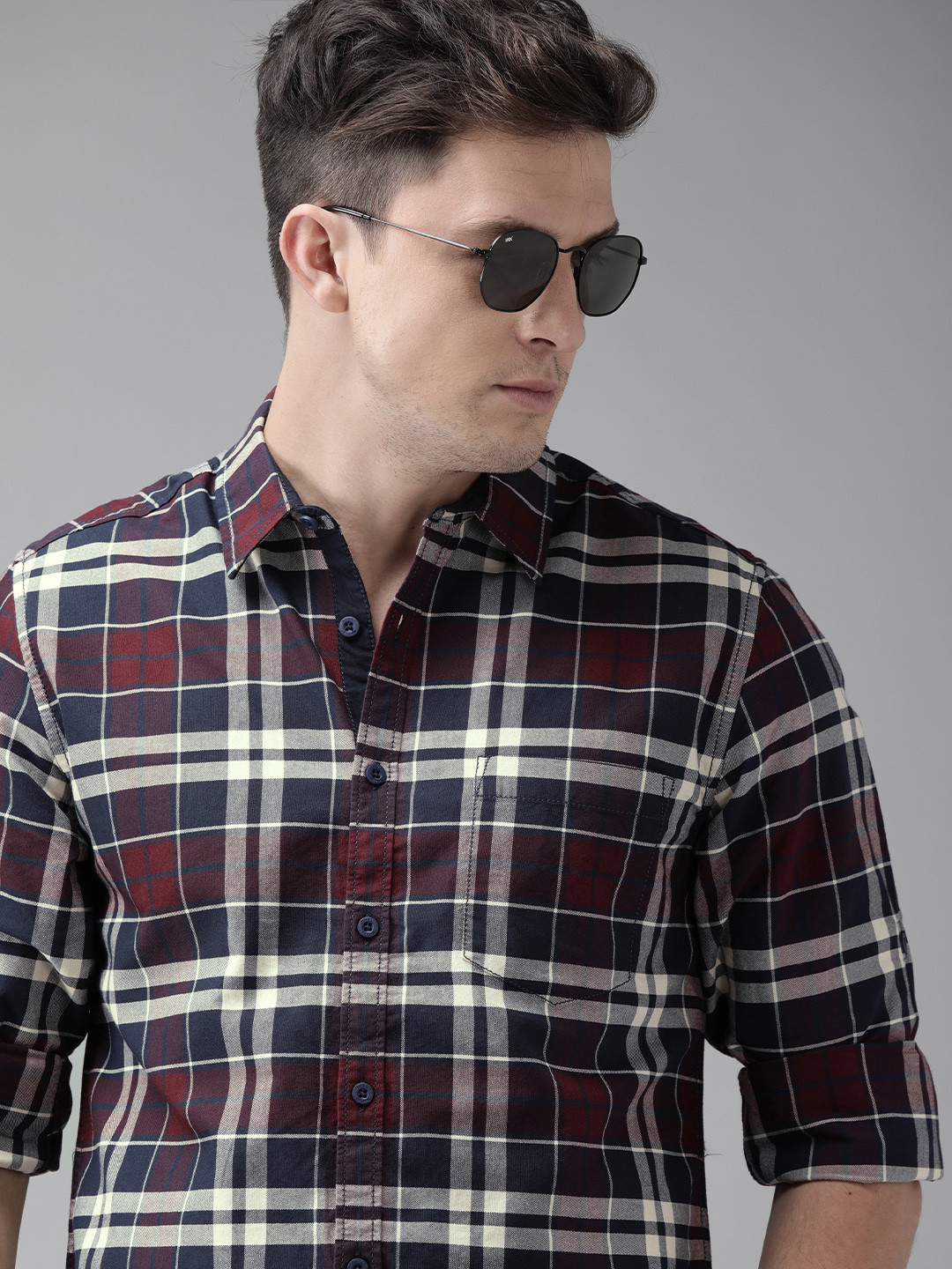 Roadster Men Navy Blue & Maroon Regular Fit Oxford Checked Sustainable Casual Shirt