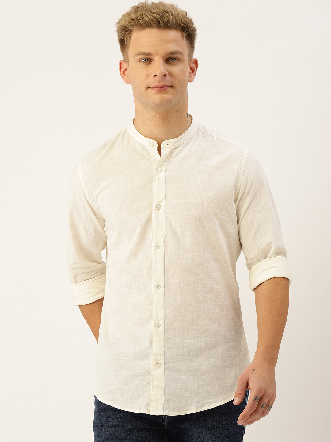 United Colors of Benetton Men Off-White Slim Fit Solid Casual Shirt