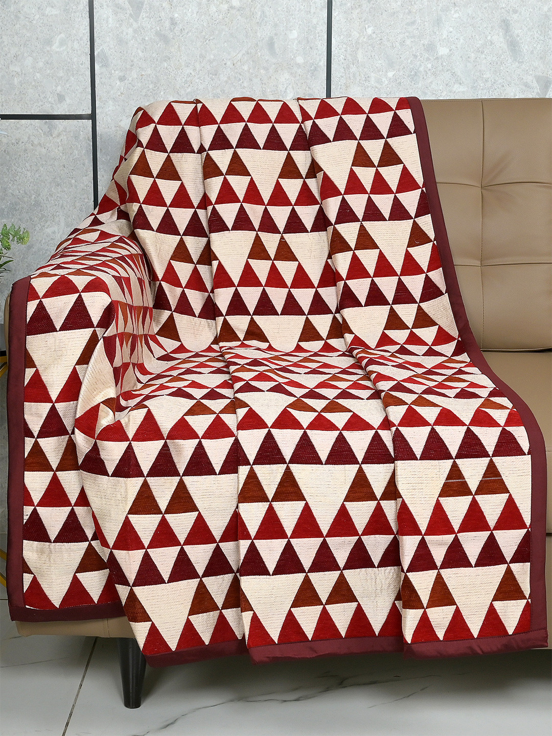 Saral Home Red & Beige Geometric Print 3-Seater Sofa Throw