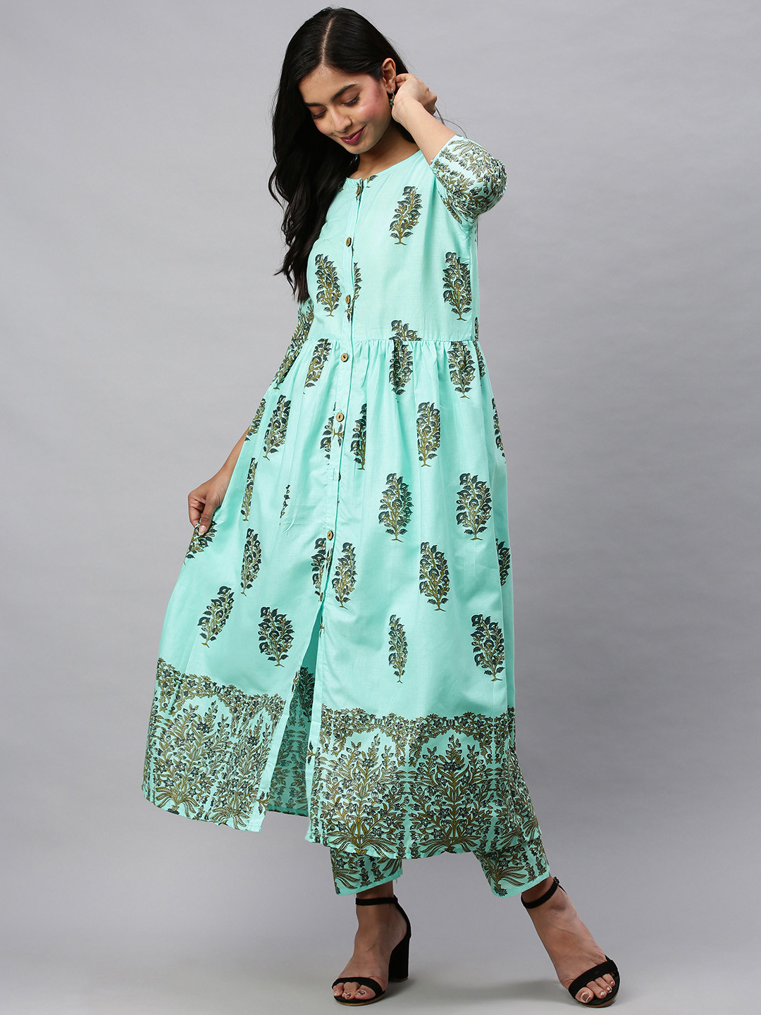 GoSriKi Women Turquoise Blue & Green Printed Kurta with Trousers