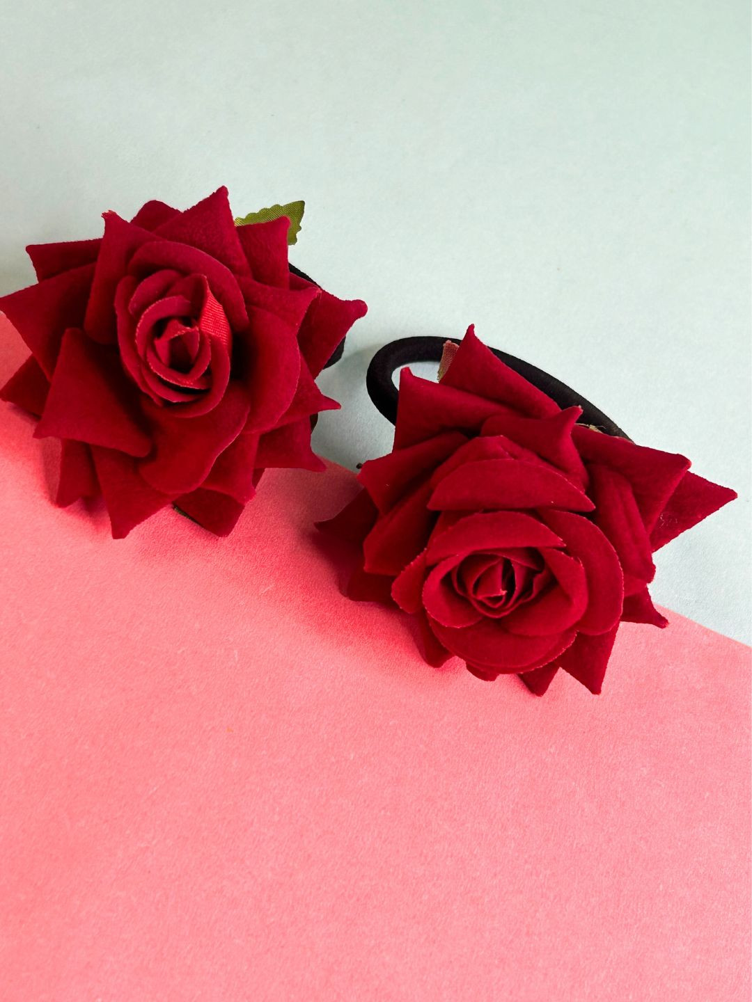 LAIDA Pack Of 2 Red Embellished Ponytail Holders