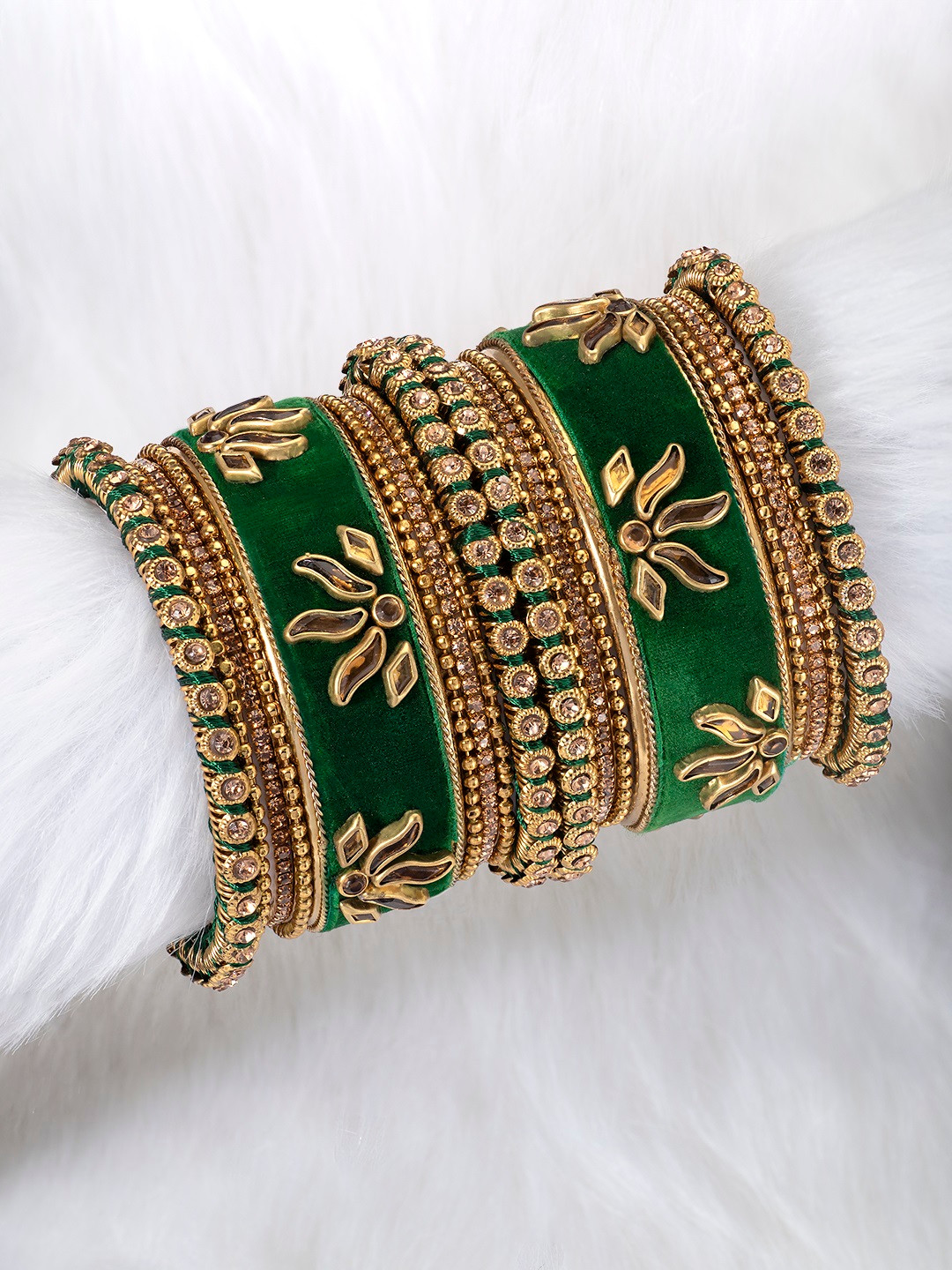 Peora Green & Gold-Plated Set Of 2 Matching Bangle Kundan Studded Chuda Bangles