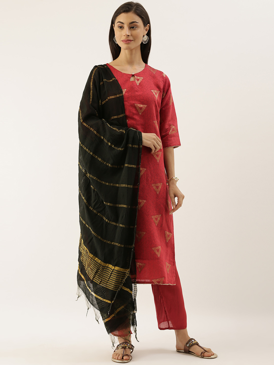 CATCHY Women Red & Black Woven Design Kurta with Trousers & Dupatta