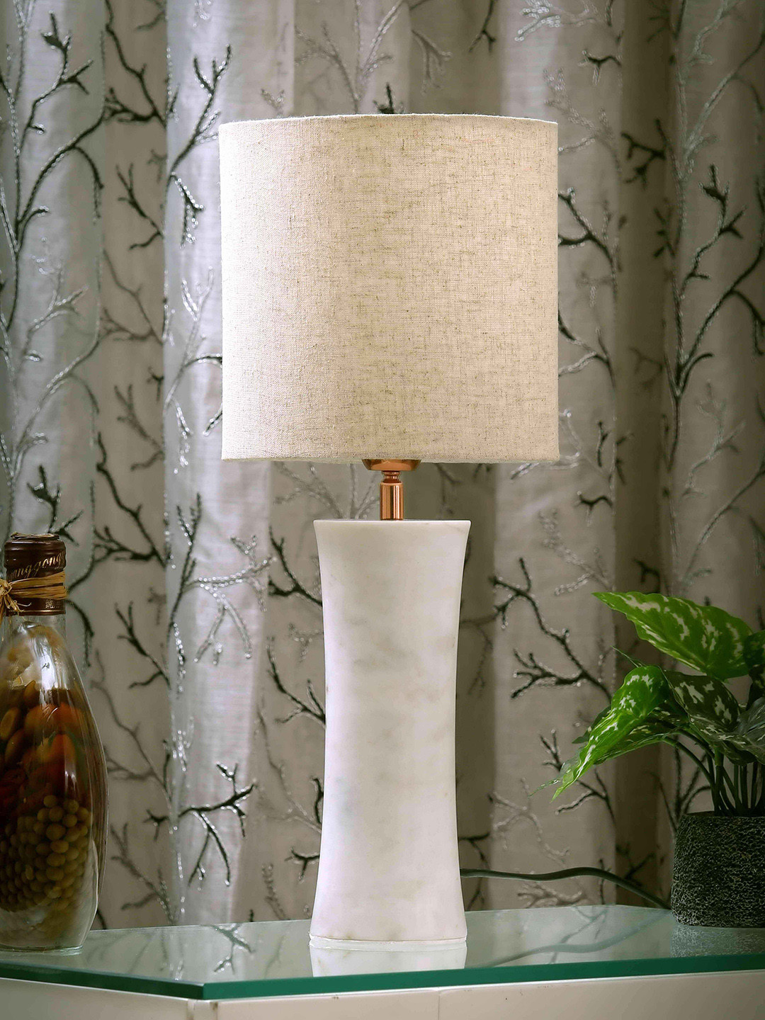 POSH-N-PLUSH White Solid Concave Shape Marble Table Lamp