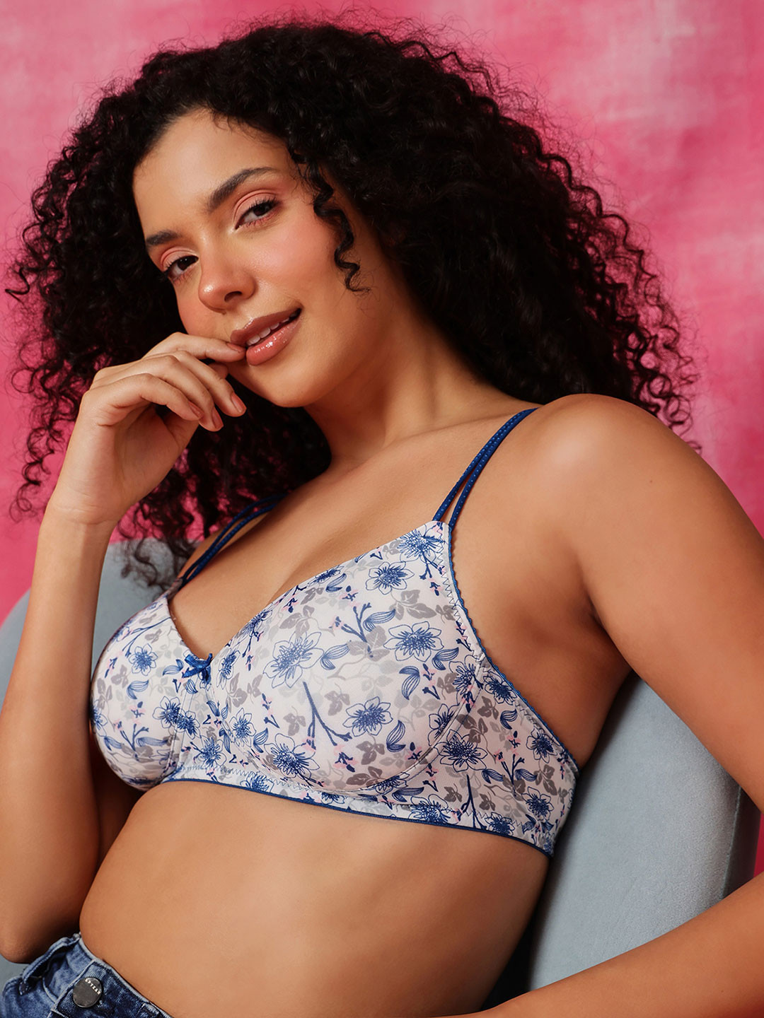 Clovia White & Black Printed Non-Wired Lightly Padded T-shirt Bra BR1067Z1842B