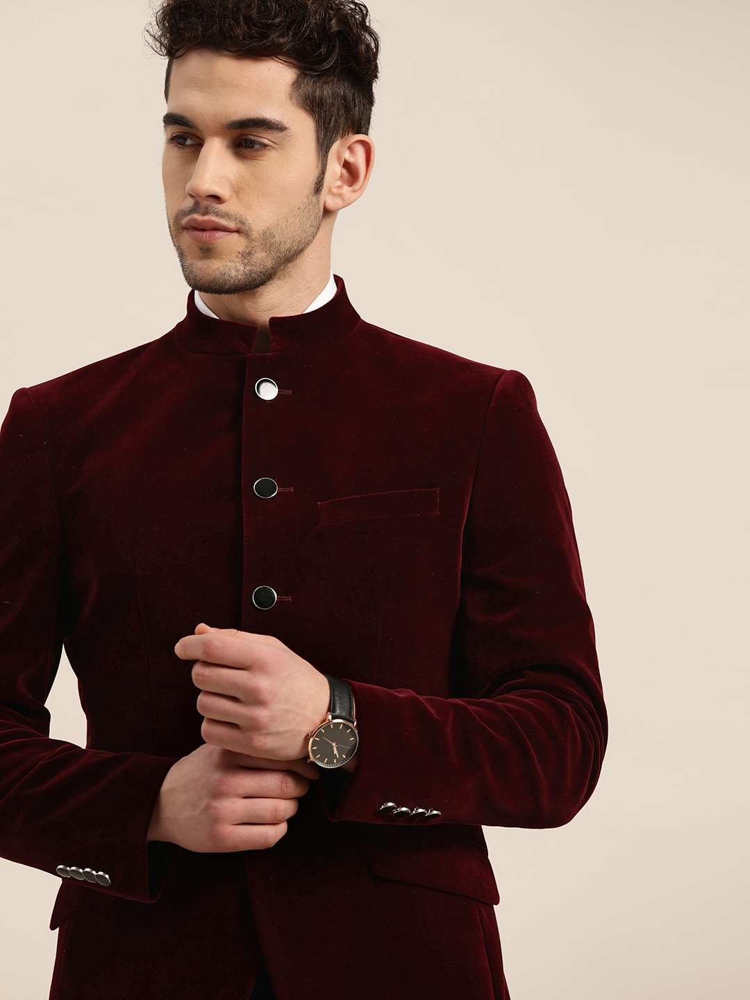 Buy INVICTUS Men Maroon Velvet Finish Slim Fit Ethnic Bandhgala ...