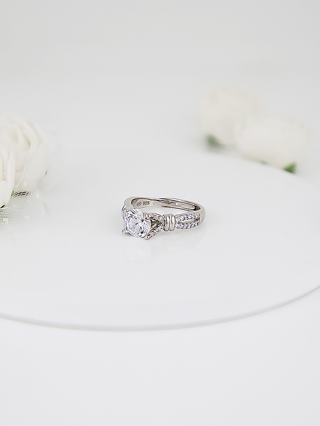 GIVA 925 Sterling Silver Rhodium Plated Zircon Studded Adjustable Ring