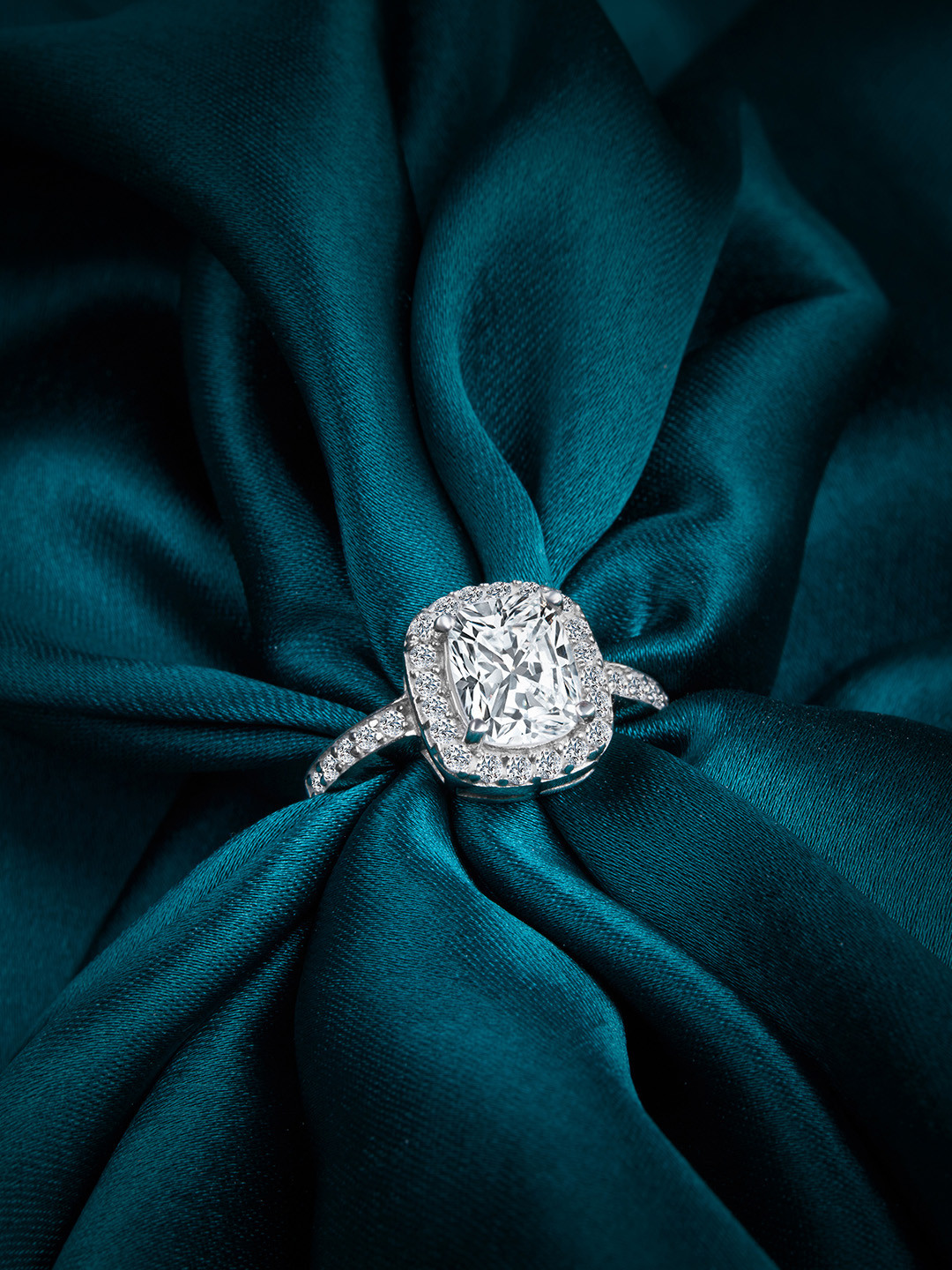 GIVA 925 Silver Plated Classic Solitaire Ring