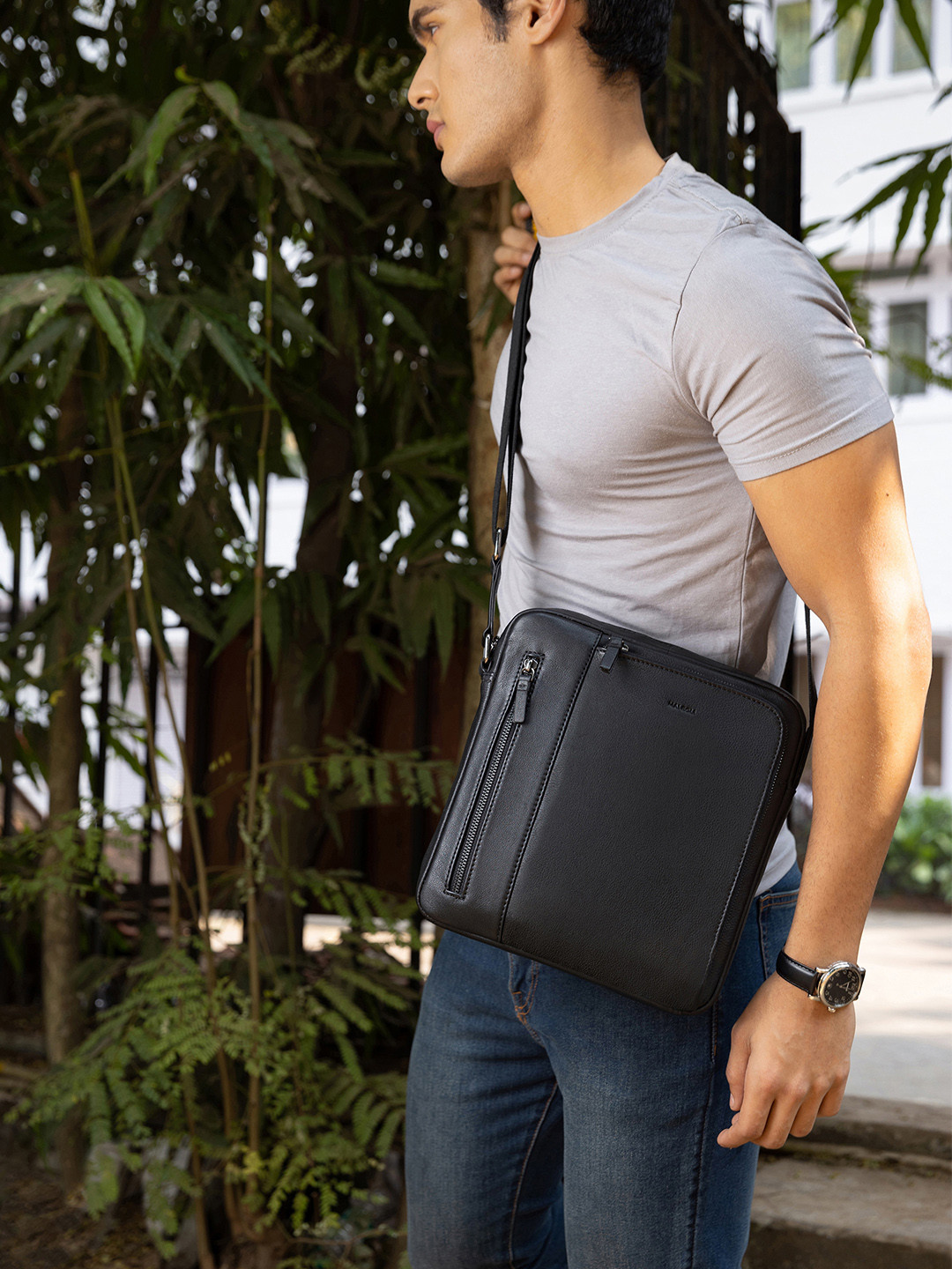 MAI SOLI Men Black Genuine Leather Pilot Crossbody Bag