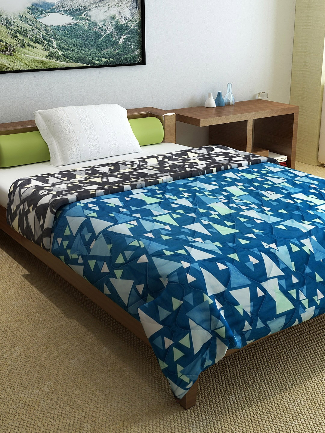 Divine Casa Navy Blue & Black Geometric Mild Winter 110 GSM Single Bed Comforter
