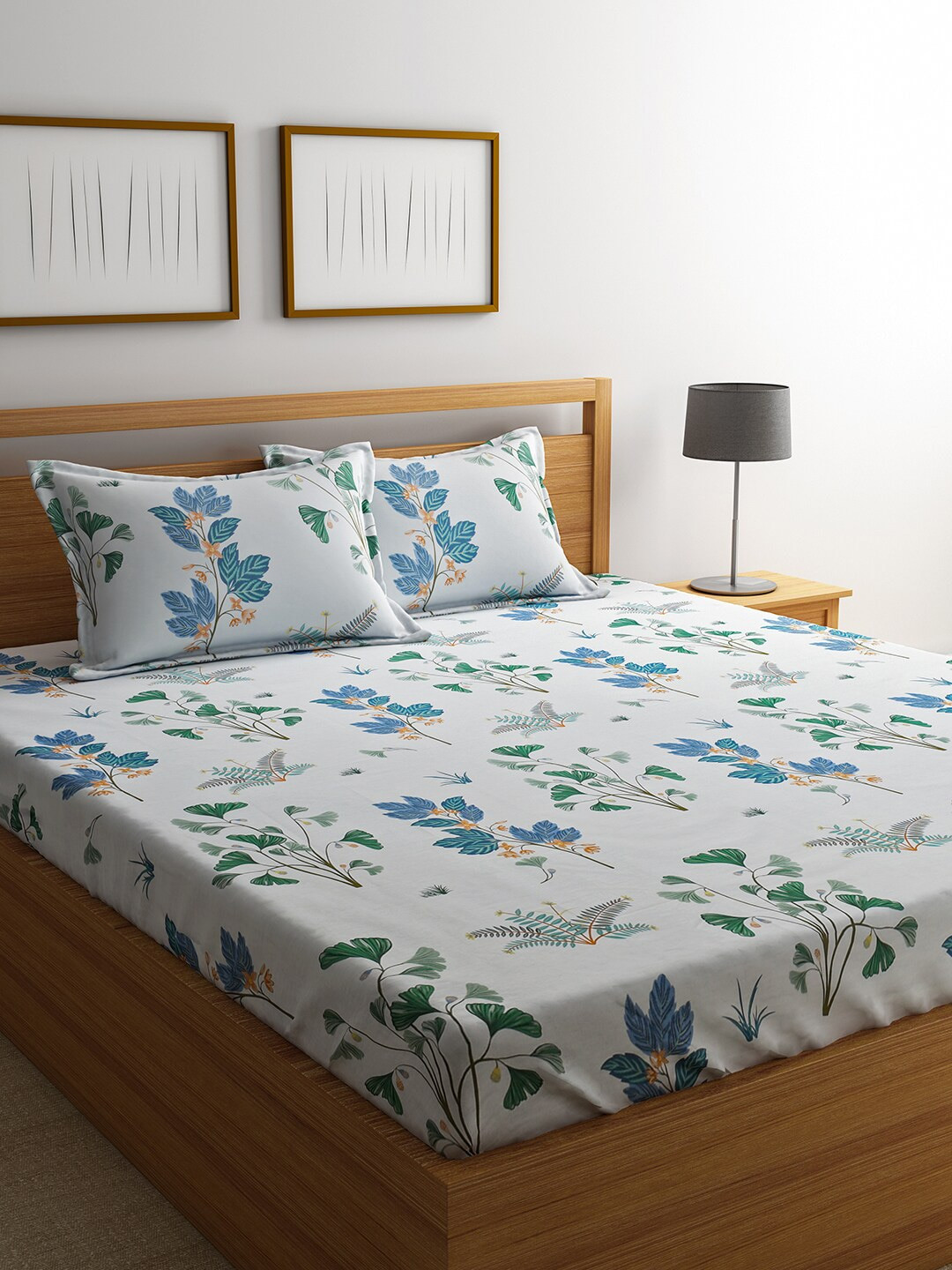 RAGO Classic White Floral Cotton 210 TC Queen Fine Bedsheet with 2 Pillow Covers-91 x 100 inches
