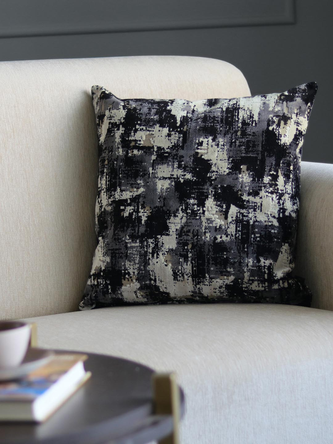 GM Black & Grey Single Abstract Square Cushion Cover