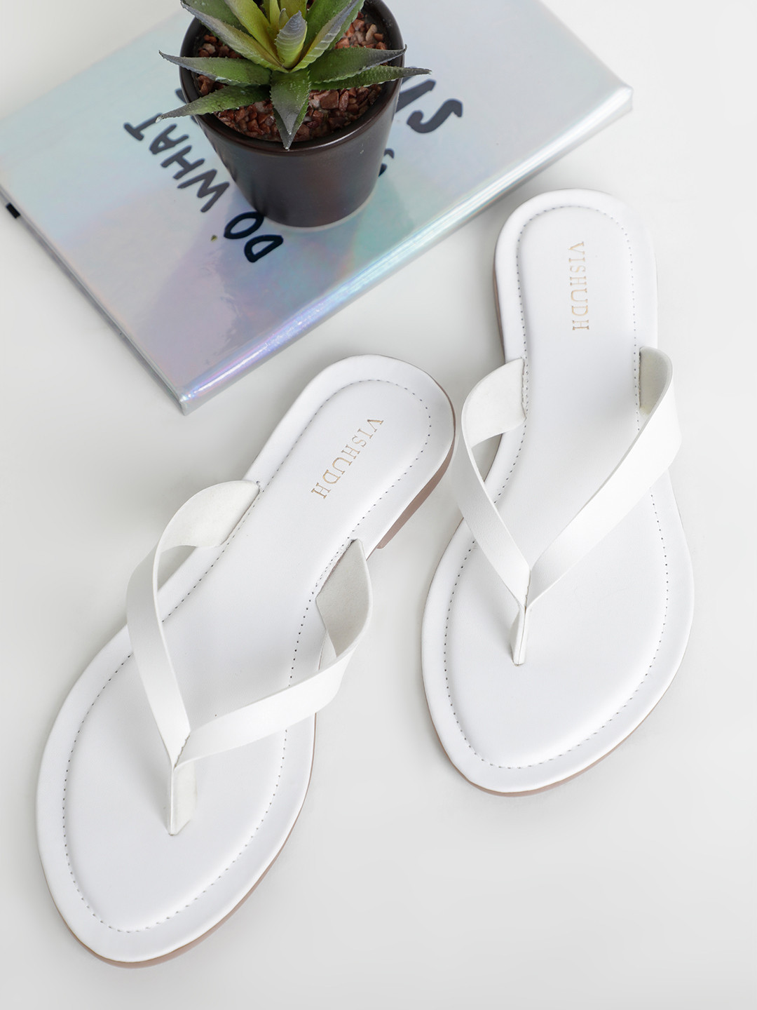 Vishudh Women White Solid Open Toe Flats