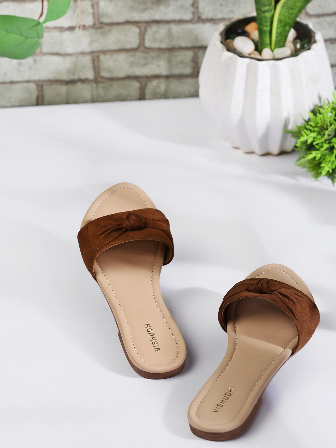 Vishudh Women Brown Solid Open Toe Flats
