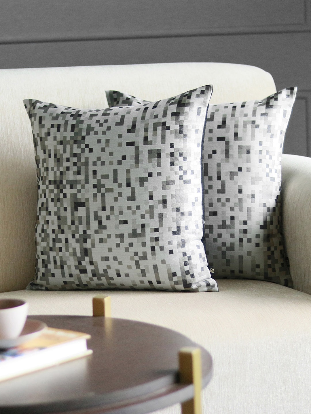 GM Set Of 2 Black & Grey Self Design Cushion Covers