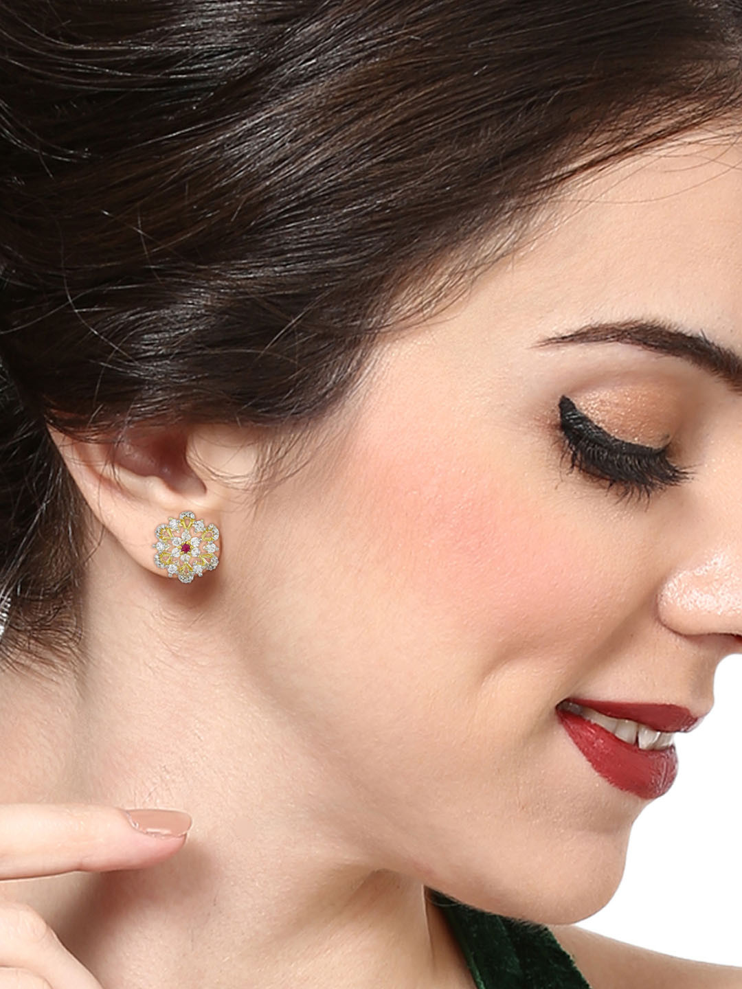 Estele White Gold Plated Antique Floral Studs