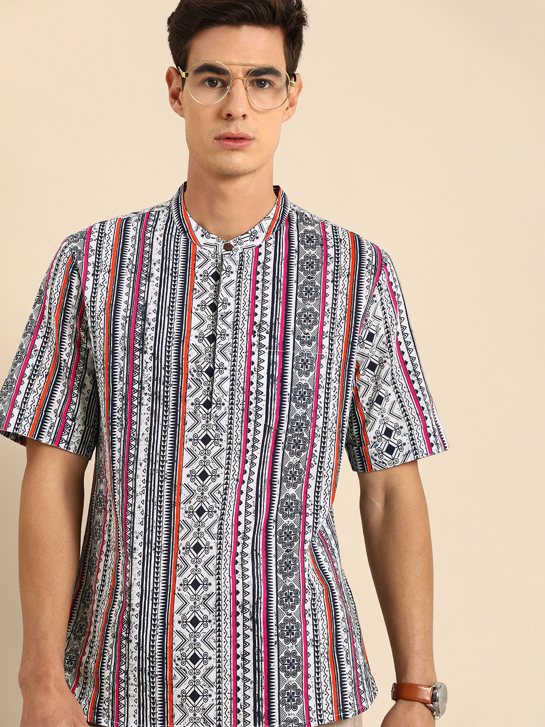 Anouk men white & navy blue Short Kurta