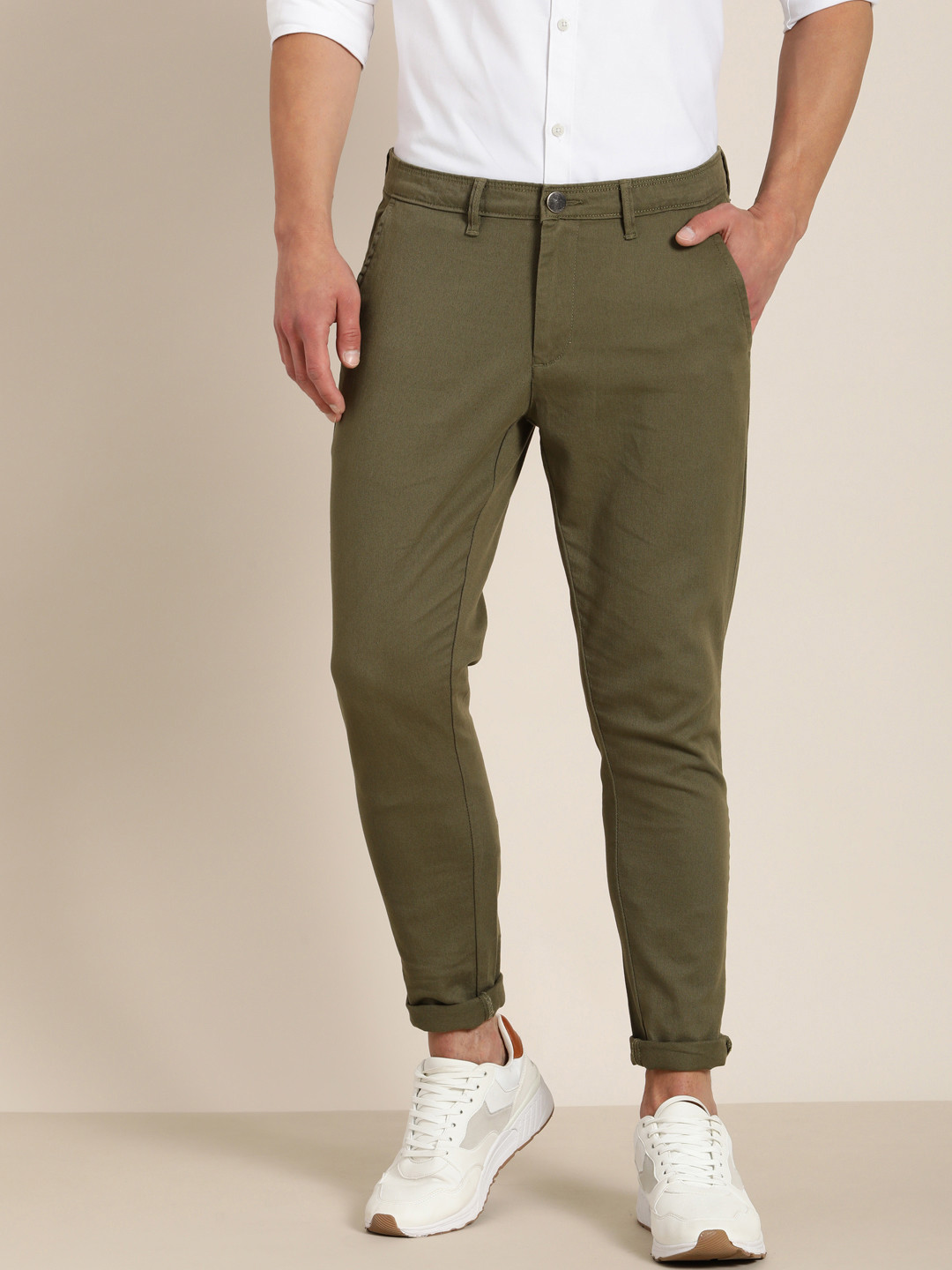 INVICTUS Men Olive Green Chinos Trousers