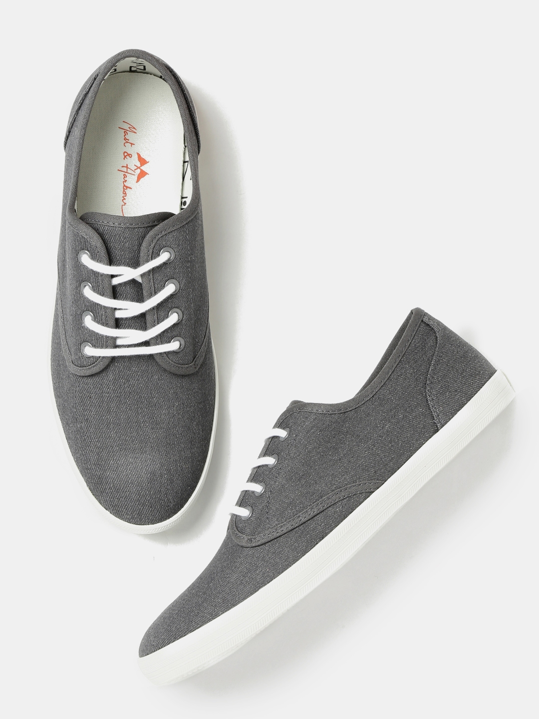 charcoal grey tennis shoes