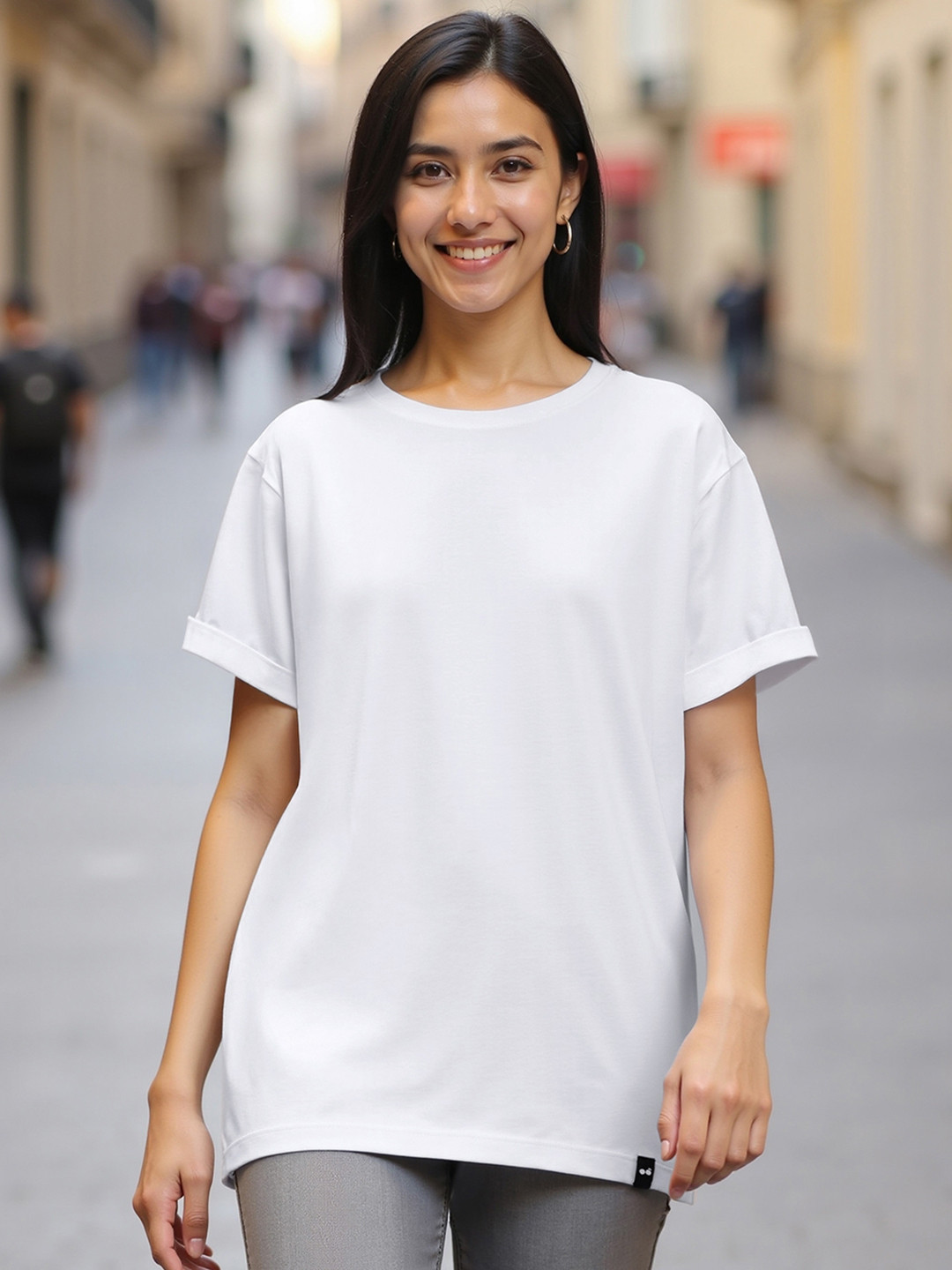 Bewakoof Women White Solid Round Neck Pure Cotton Boyfriend T-Shirt