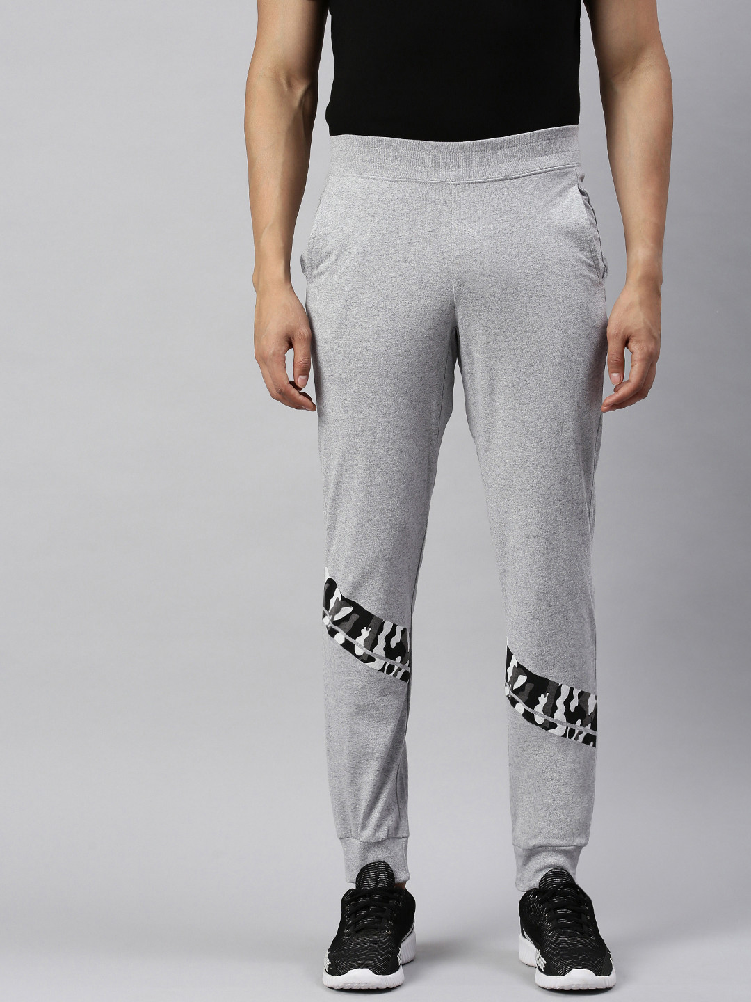 Huetrap Men Grey Knitted Solid Straight Fit Sustainable Joggers with Cuff