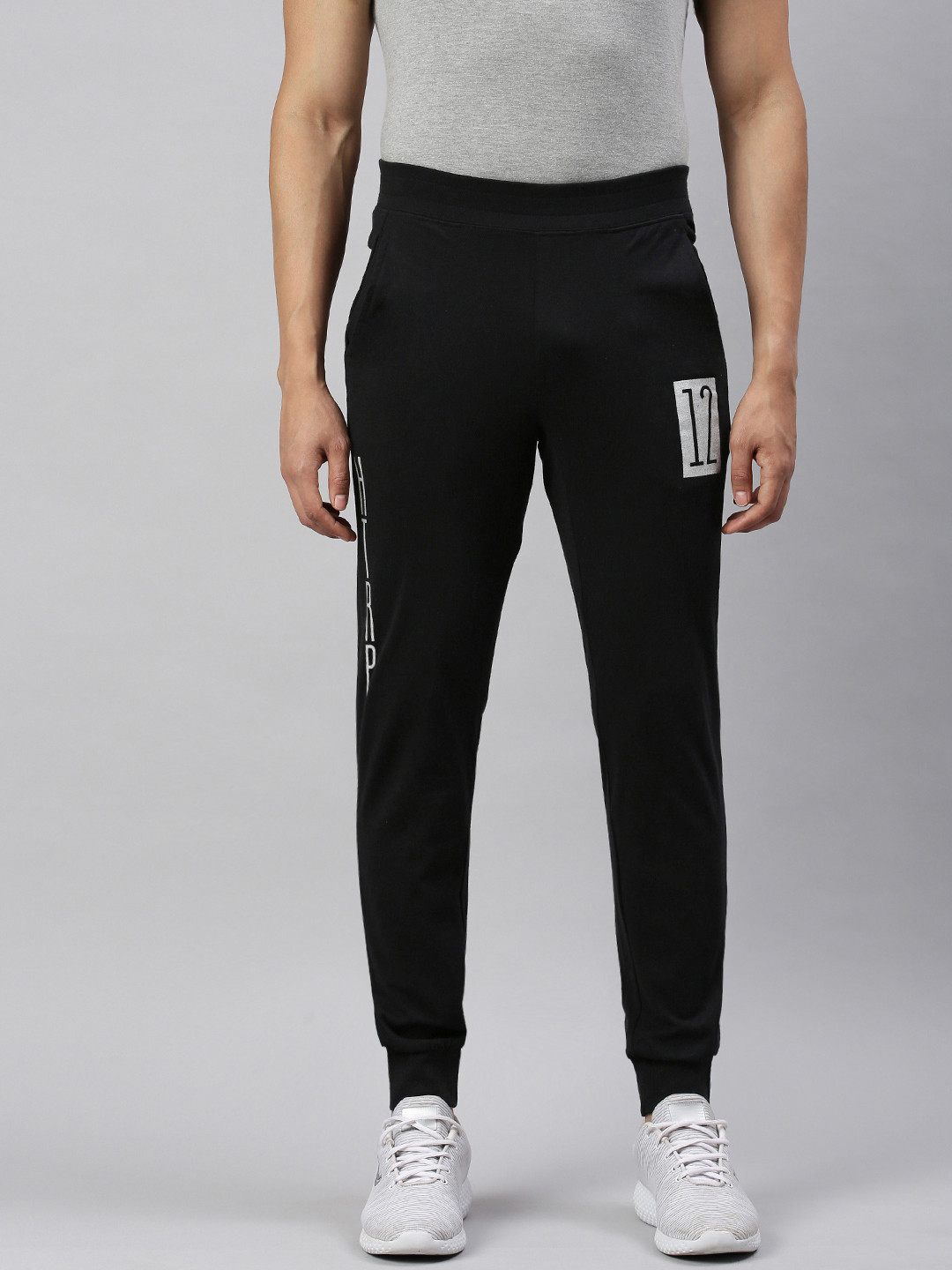 Huetrap Men Black Knitted Solid Straight Fit Sustainable Joggers