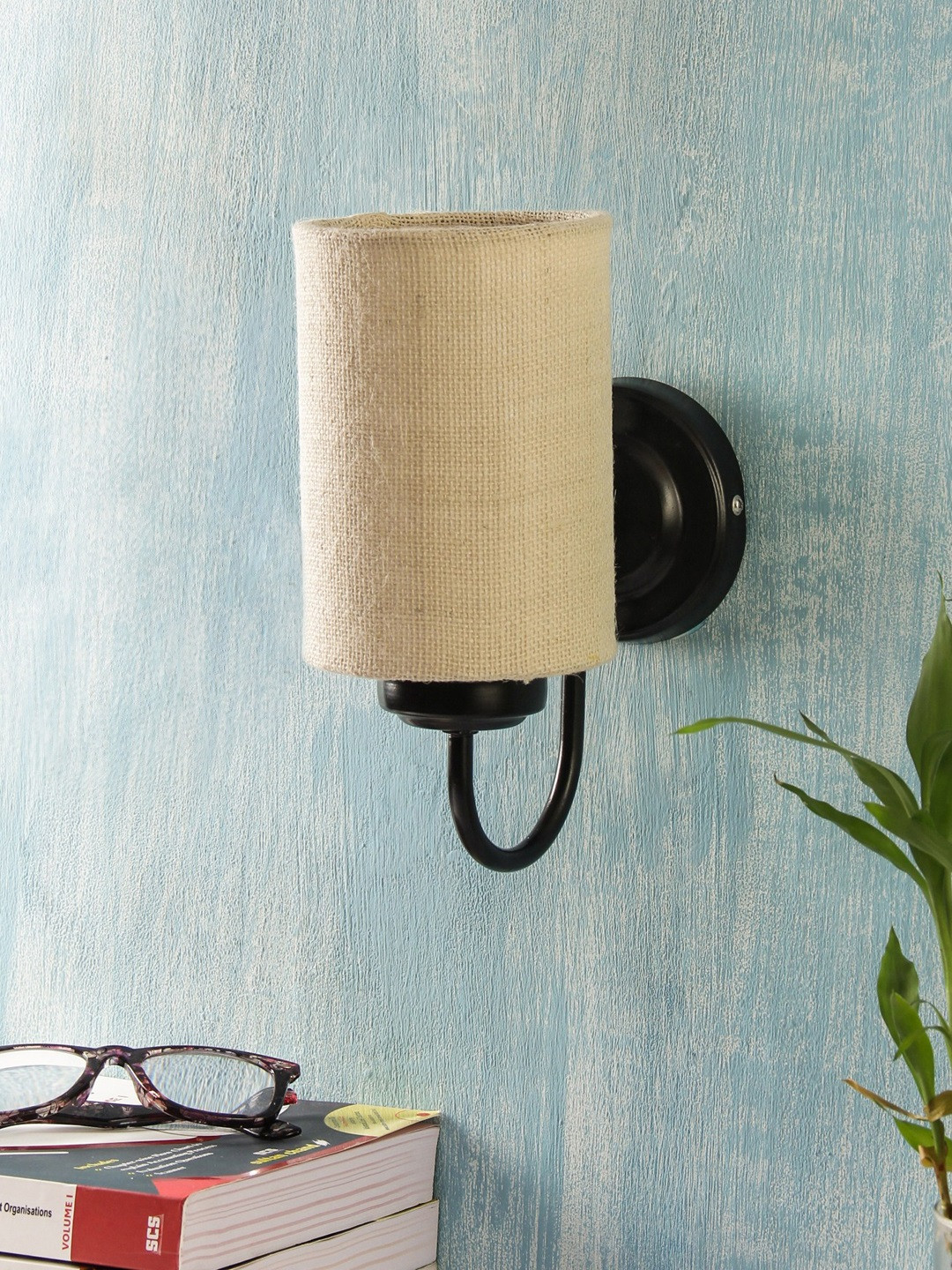 Devansh White Solid Traditional Wallchiere Lamp