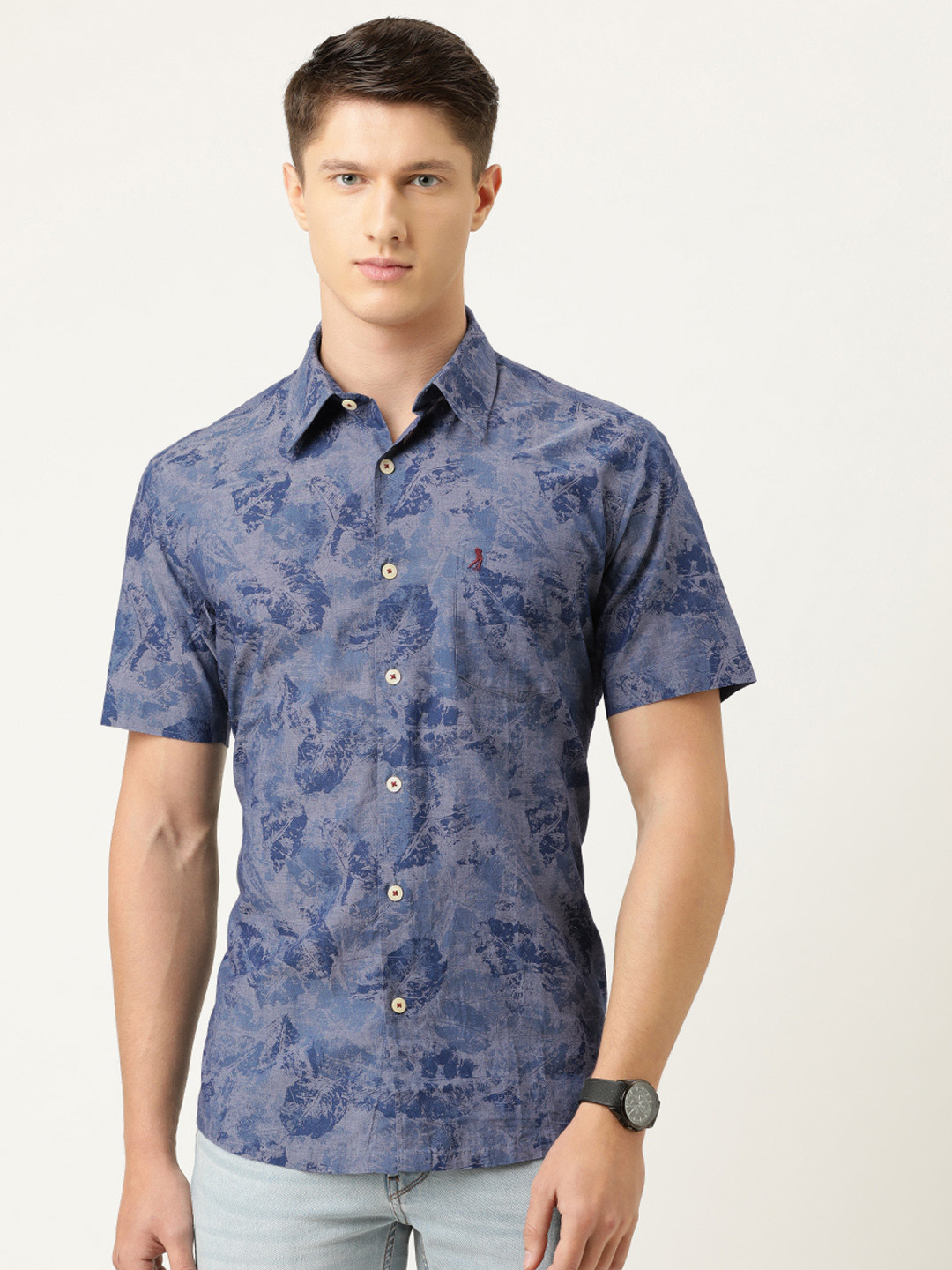 Burnt Umber Men Blue Abstract Print Slim Fit Pure Cotton Casual Shirt