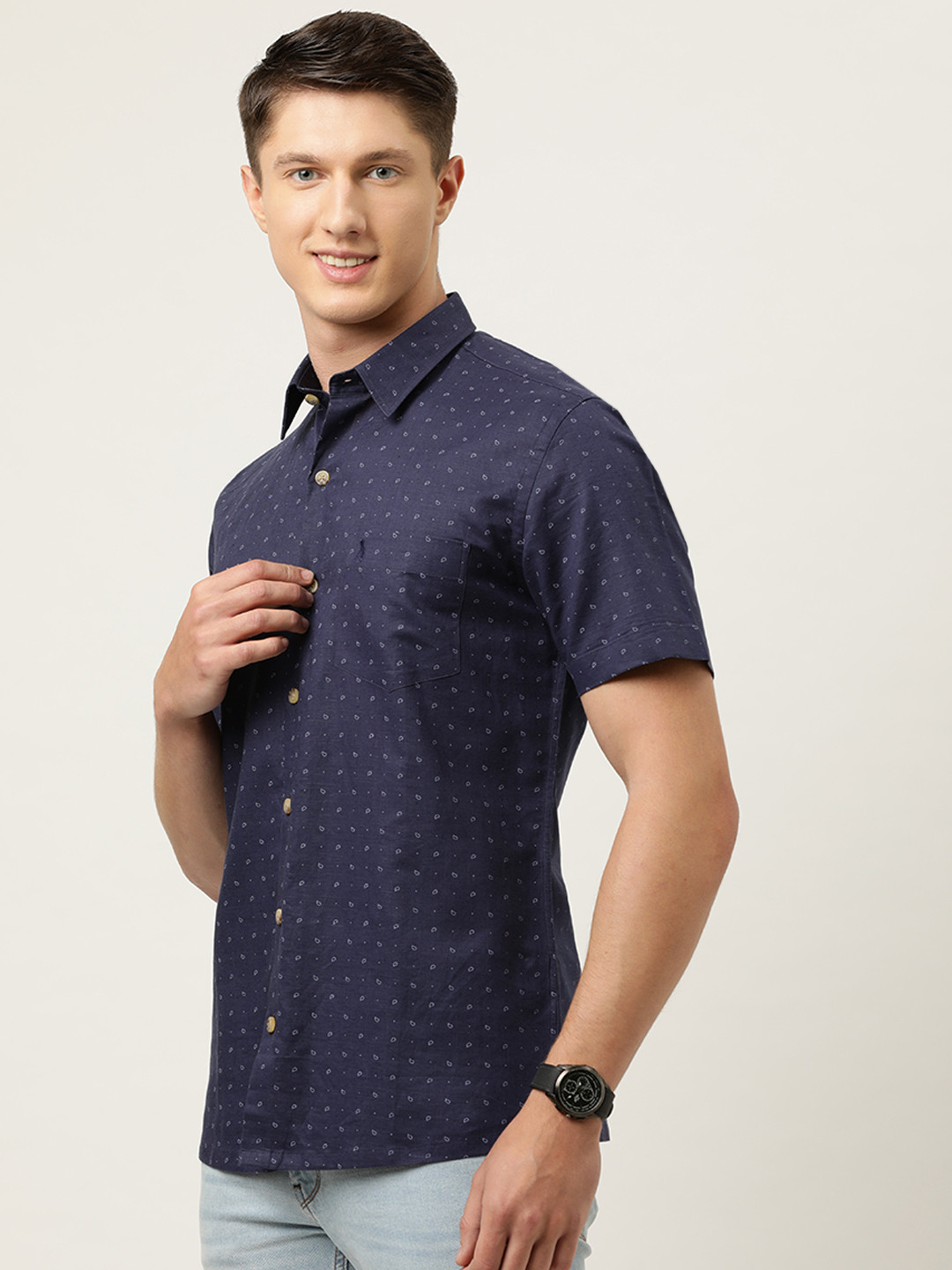 Burnt Umber Men Navy Blue & White Slim Fit Printed Casual Shirt