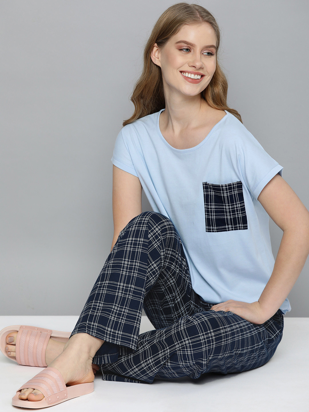 Mast & Harbour Women Blue & White Solid Detailed Pocket Night Suit