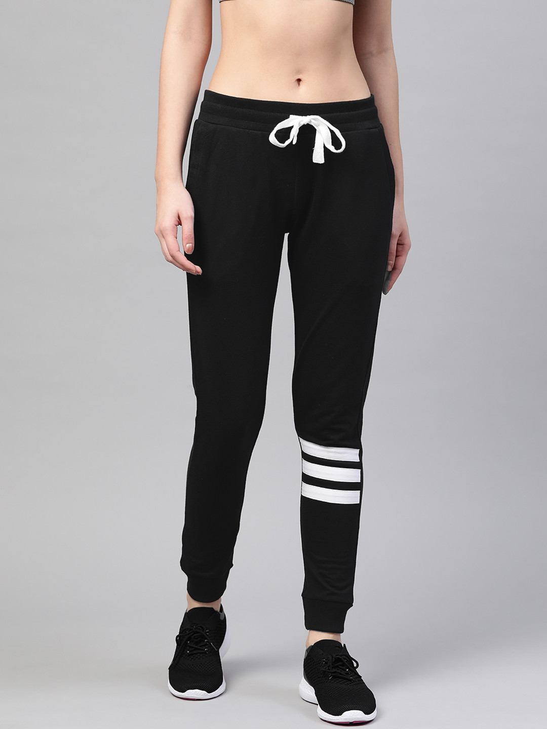 M7 by Metronaut Women Black Solid Cropped Joggers