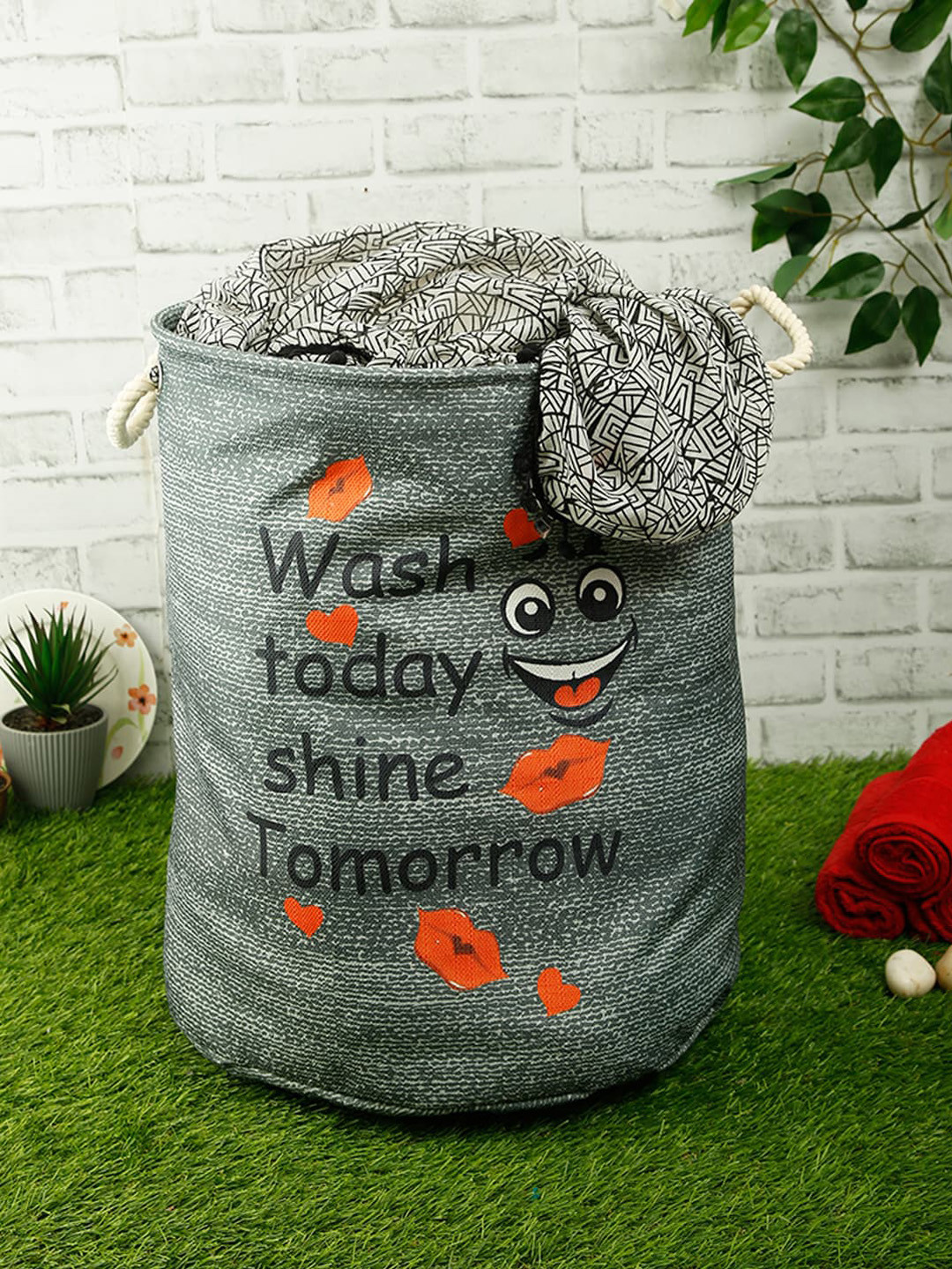 ROMEE Grey & Orange Text Printed Laundry Bag