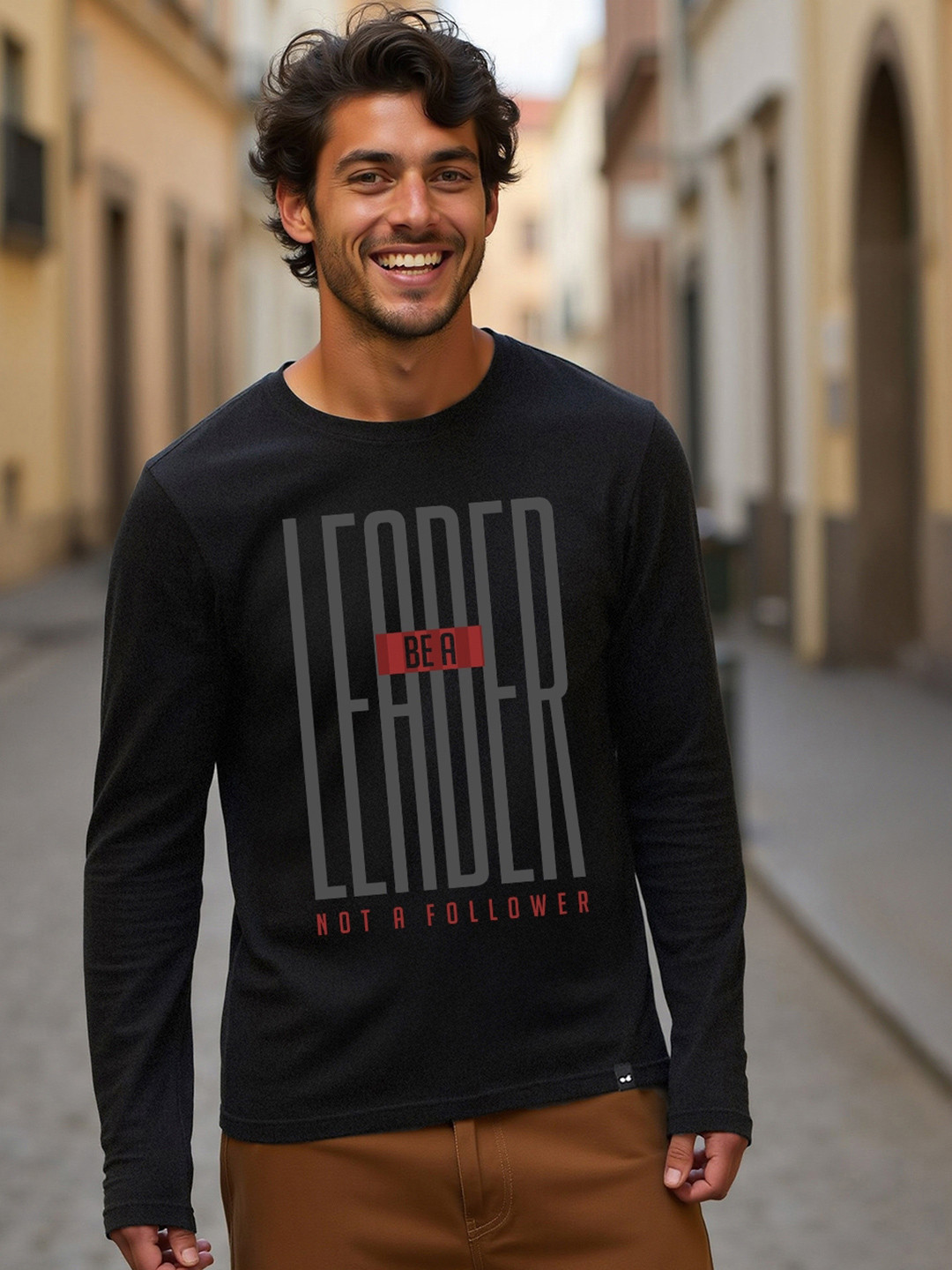 Bewakoof Men Black Leader Printed Round Neck Pure Cotton T-shirt