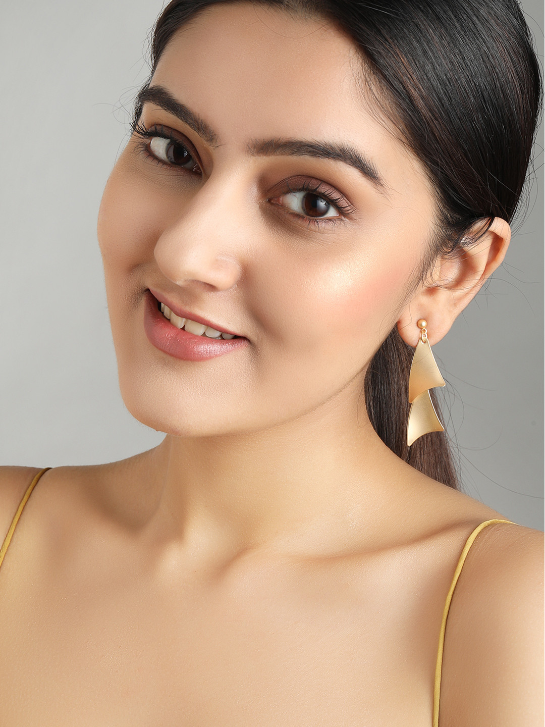 TOKYO TALKIES X rubans FASHION ACCESSORIES Set Of 2 Gold-Plated Contemporary Earrings