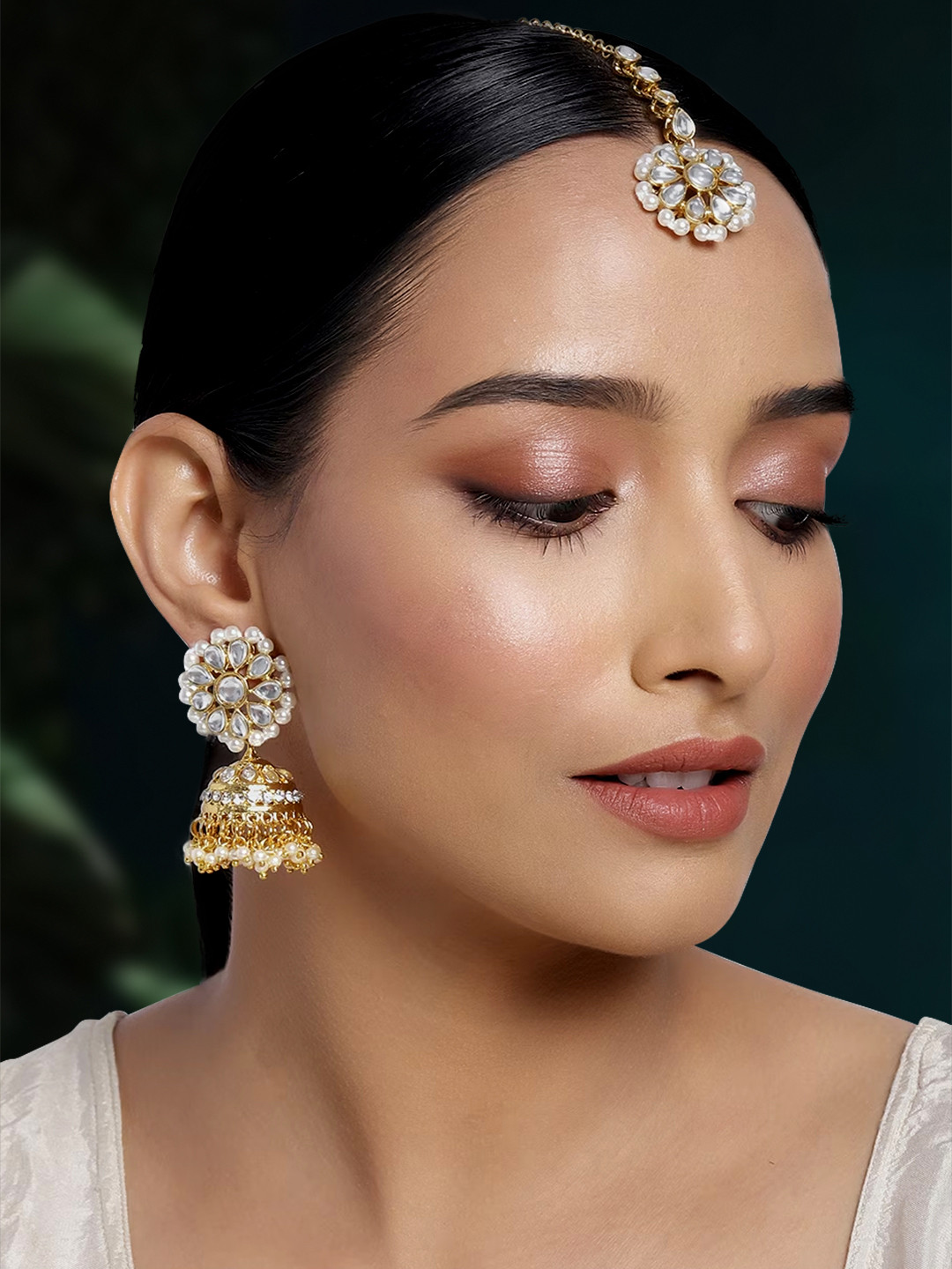 PeoraPeora White Gold-Plated Kundan Studded Jewellery Set