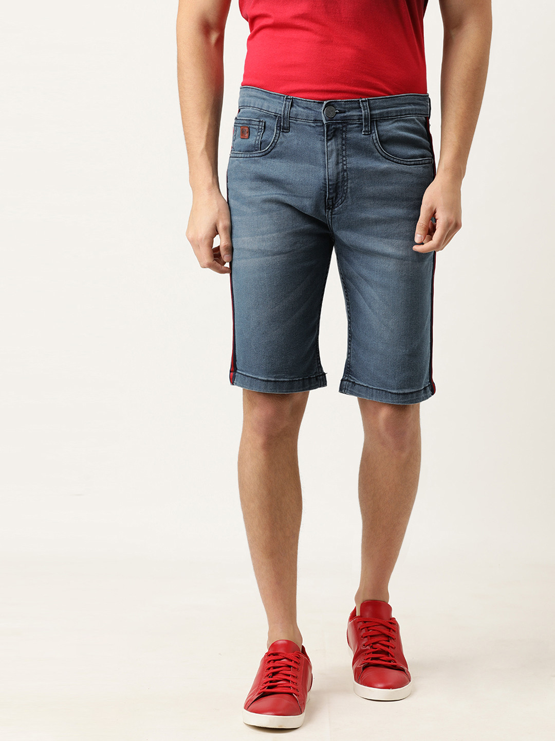 Campus Sutra Men Blue Solid Regular Fit Denim Shorts with Side Stripes