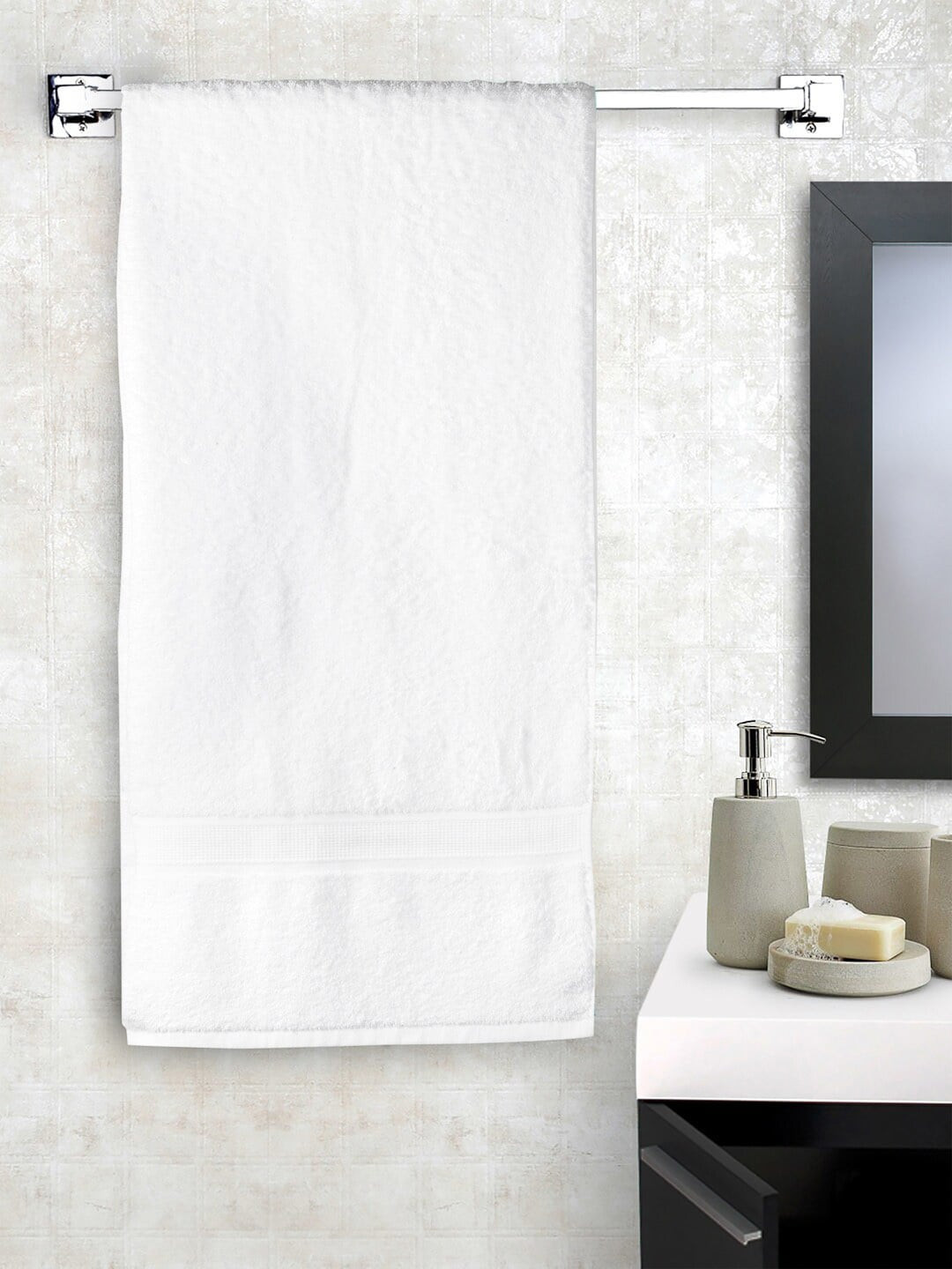 BOMBAY DYEING White Solid 550 GSM Bath Towel