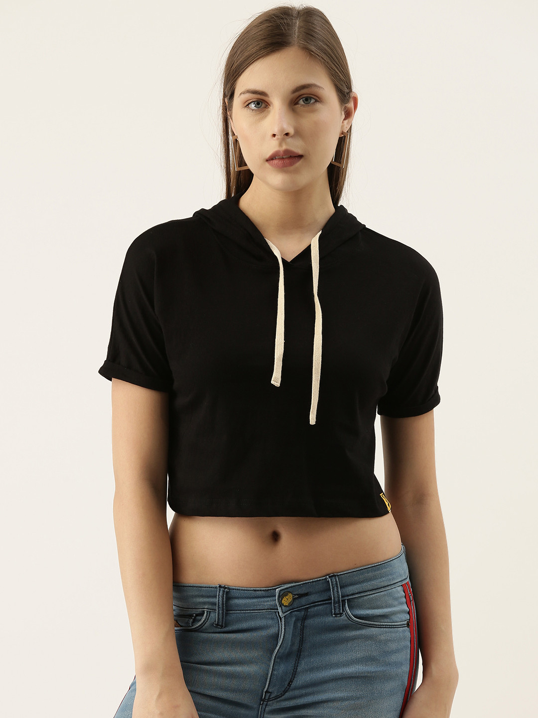 Campus Sutra Black Solid Hooded Cropped Top