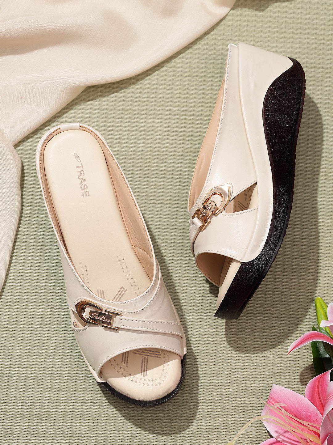 TRASE Women Cream-Coloured Solid Heels