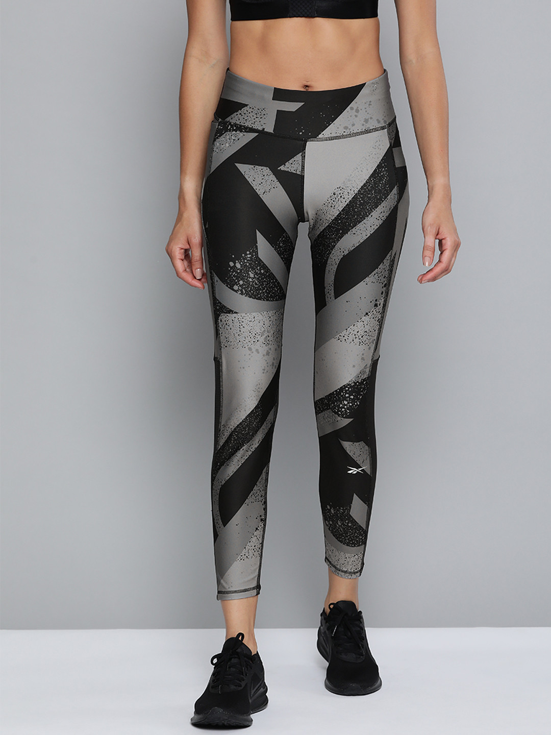 Reebok Women Black & Grey Lycra Run Essential All Over Print Tights