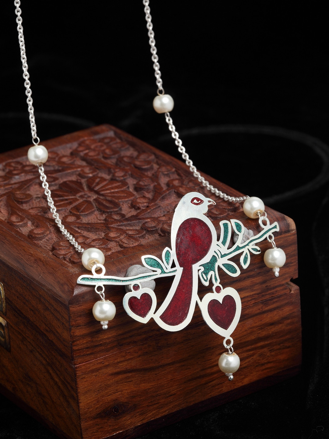 VOGUE PANASH Silver-Plated Maroon Handcrafted Pendant with Chain