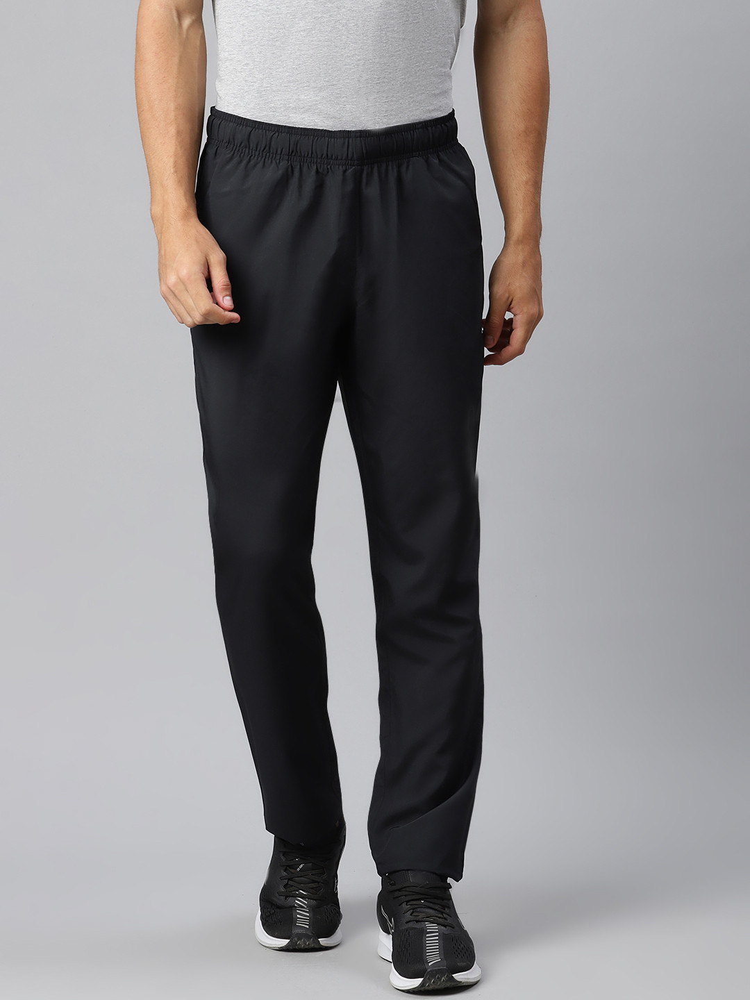 Reebok Men Black EL Woven Unlined Solid Training Track Pants