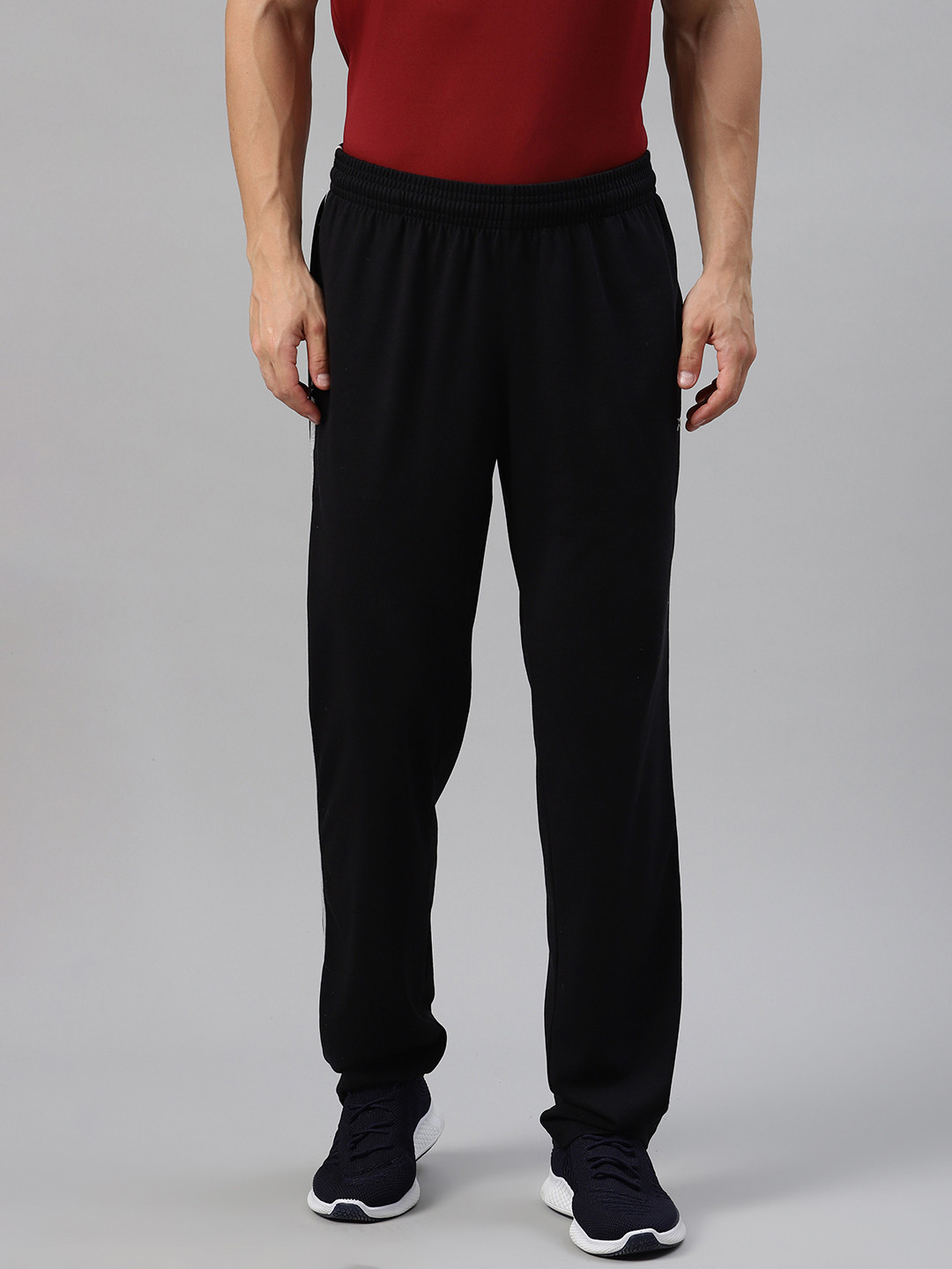 Reebok Men Black Solid Regular Fit R TENSILE Training RBK- SPEEDWICK Track Pants